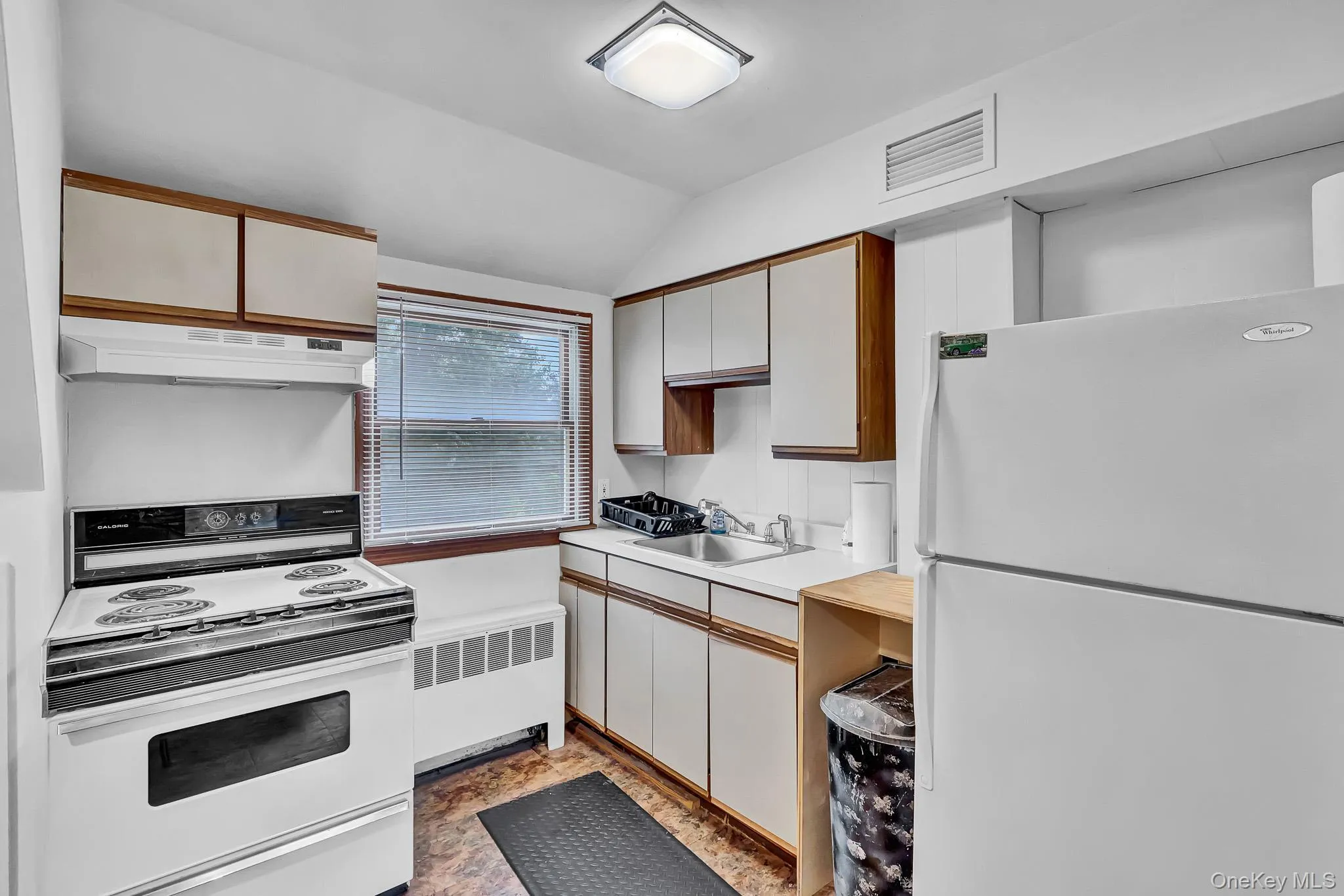 127 Decker Avenue, Hempstead, NY, 3 Bedrooms Bedrooms, 8 Rooms Rooms,2 BathroomsBathrooms,Residential,For Rent,Decker,0,1038942 127 Decker Avenue, Hempstead, NY, 3 Bedrooms Bedrooms, 8 Rooms Rooms,2 BathroomsBathrooms,Residential,For Rent,Decker,0,1038942