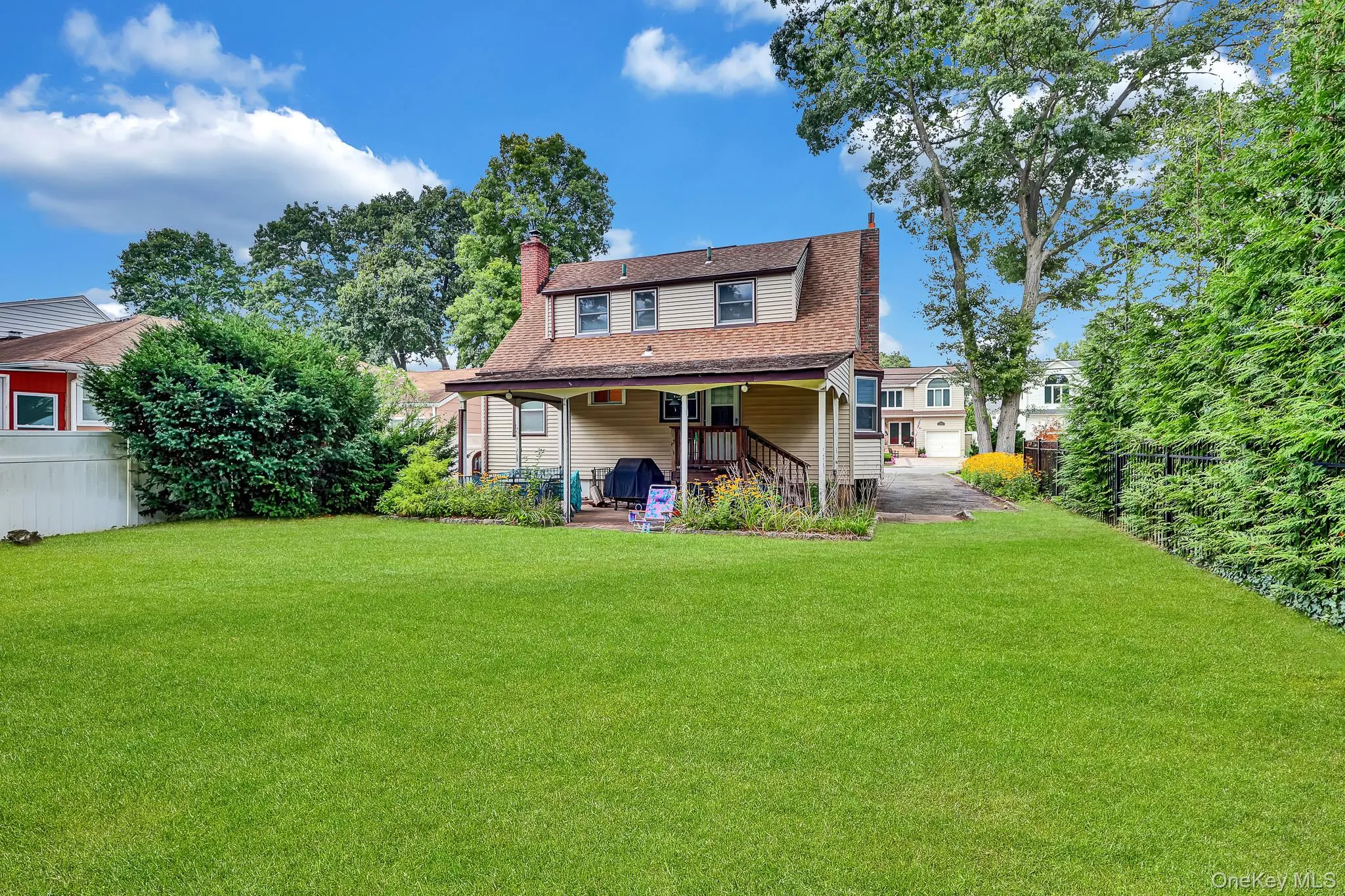 127 Decker Avenue, Hempstead, NY, 3 Bedrooms Bedrooms, 8 Rooms Rooms,2 BathroomsBathrooms,Residential,For Rent,Decker,0,1038942 127 Decker Avenue, Hempstead, NY, 3 Bedrooms Bedrooms, 8 Rooms Rooms,2 BathroomsBathrooms,Residential,For Rent,Decker,0,1038942