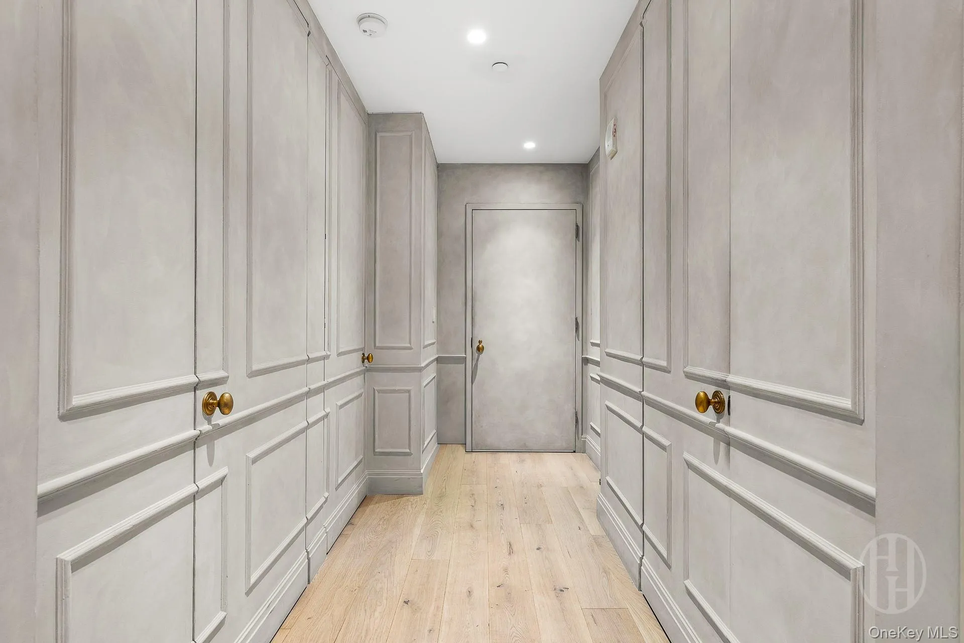 24 West 30th Street, New York, NY, 1 Bedroom Bedrooms, 4 Rooms Rooms,1 BathroomBathrooms,Residential,For Rent,30th Street,0,1038944 24 West 30th Street, New York, NY, 1 Bedroom Bedrooms, 4 Rooms Rooms,1 BathroomBathrooms,Residential,For Rent,30th Street,0,1038944