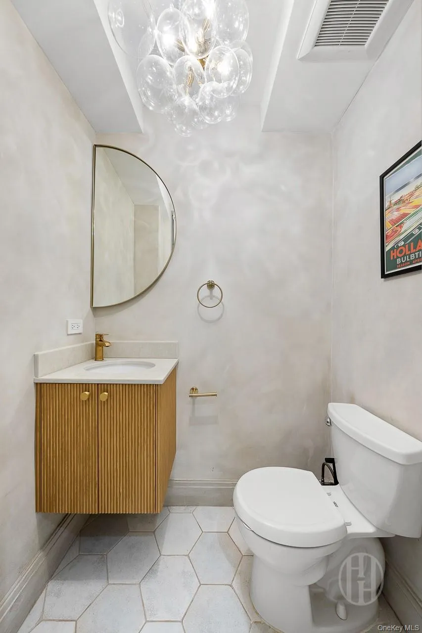 24 West 30th Street, New York, NY, 1 Bedroom Bedrooms, 4 Rooms Rooms,1 BathroomBathrooms,Residential,For Rent,30th Street,0,1038944 24 West 30th Street, New York, NY, 1 Bedroom Bedrooms, 4 Rooms Rooms,1 BathroomBathrooms,Residential,For Rent,30th Street,0,1038944