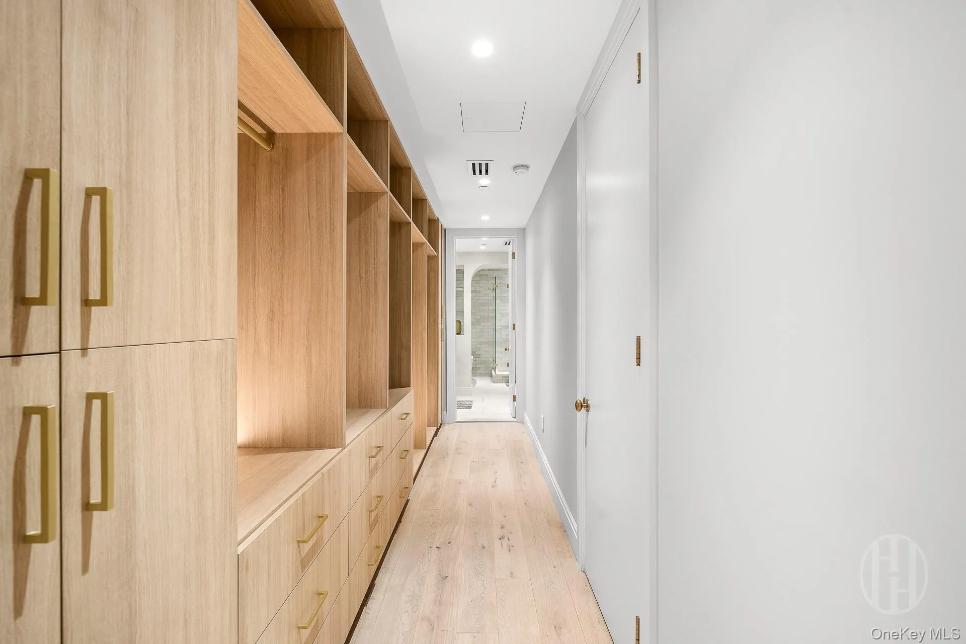 24 West 30th Street, New York, NY, 1 Bedroom Bedrooms, 4 Rooms Rooms,1 BathroomBathrooms,Residential,For Rent,30th Street,0,1038944 24 West 30th Street, New York, NY, 1 Bedroom Bedrooms, 4 Rooms Rooms,1 BathroomBathrooms,Residential,For Rent,30th Street,0,1038944