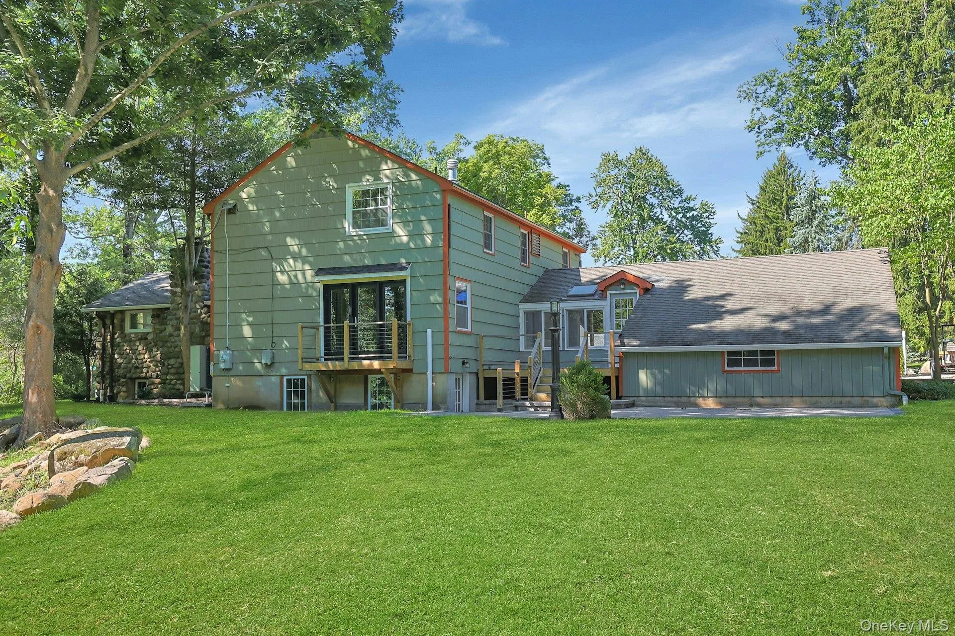 556 Babbling Brook Lane, Clarkstown, NY, 4 Bedrooms Bedrooms, 8 Rooms Rooms,3 BathroomsBathrooms,Residential,For Rent,Babbling Brook,0,1038946 556 Babbling Brook Lane, Clarkstown, NY, 4 Bedrooms Bedrooms, 8 Rooms Rooms,3 BathroomsBathrooms,Residential,For Rent,Babbling Brook,0,1038946