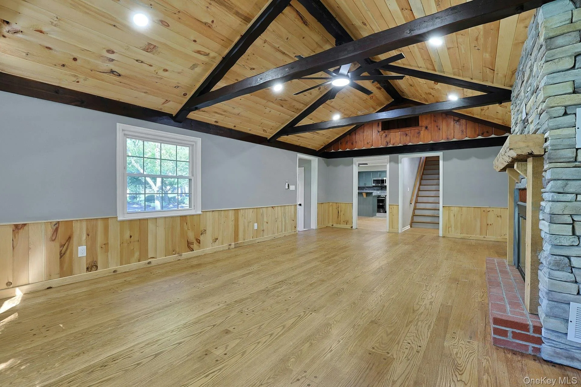 556 Babbling Brook Lane, Clarkstown, NY, 4 Bedrooms Bedrooms, 8 Rooms Rooms,3 BathroomsBathrooms,Residential,For Rent,Babbling Brook,0,1038946 556 Babbling Brook Lane, Clarkstown, NY, 4 Bedrooms Bedrooms, 8 Rooms Rooms,3 BathroomsBathrooms,Residential,For Rent,Babbling Brook,0,1038946