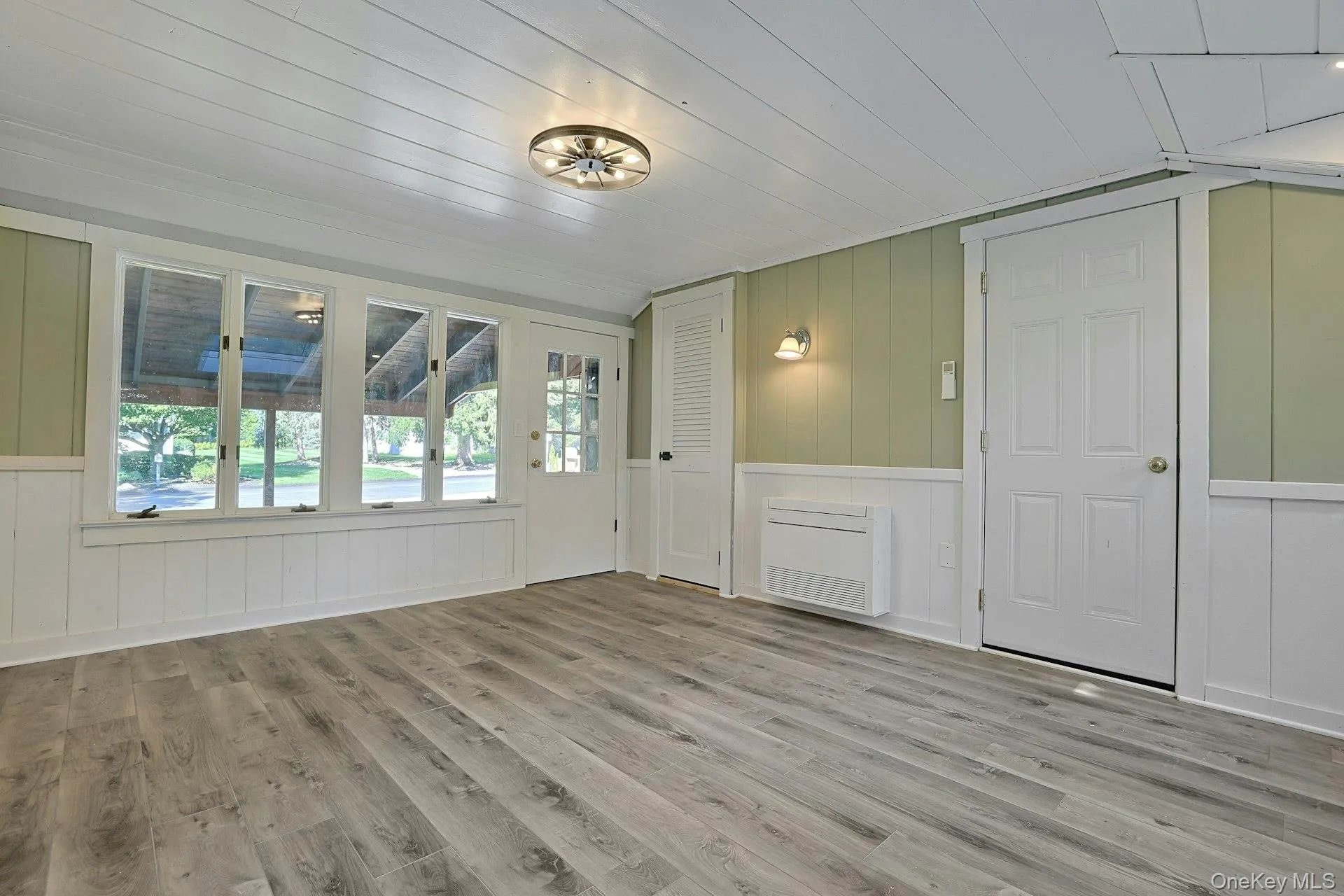 556 Babbling Brook Lane, Clarkstown, NY, 4 Bedrooms Bedrooms, 8 Rooms Rooms,3 BathroomsBathrooms,Residential,For Rent,Babbling Brook,0,1038946 556 Babbling Brook Lane, Clarkstown, NY, 4 Bedrooms Bedrooms, 8 Rooms Rooms,3 BathroomsBathrooms,Residential,For Rent,Babbling Brook,0,1038946