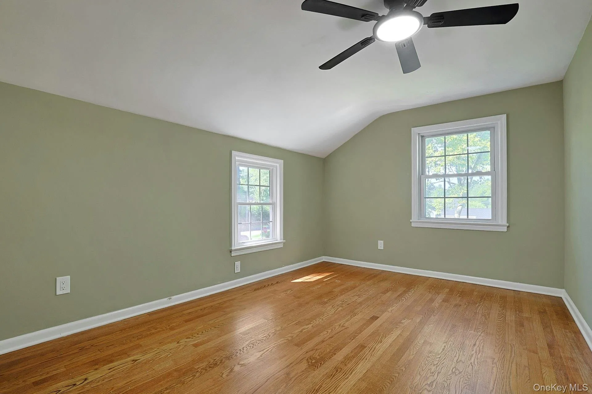 556 Babbling Brook Lane, Clarkstown, NY, 4 Bedrooms Bedrooms, 8 Rooms Rooms,3 BathroomsBathrooms,Residential,For Rent,Babbling Brook,0,1038946 556 Babbling Brook Lane, Clarkstown, NY, 4 Bedrooms Bedrooms, 8 Rooms Rooms,3 BathroomsBathrooms,Residential,For Rent,Babbling Brook,0,1038946