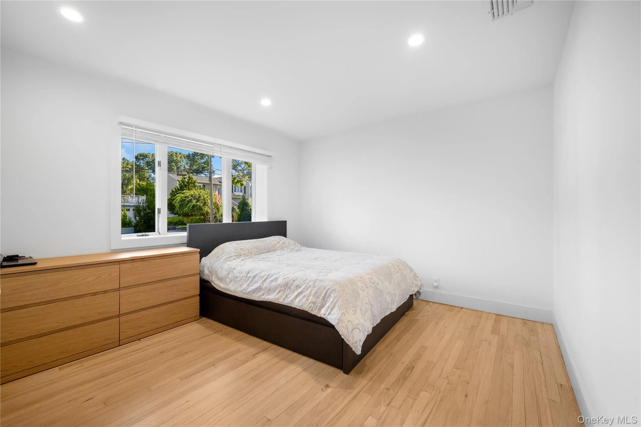 7 Tyrconnell Avenue, Oyster Bay, NY, 4 Bedrooms Bedrooms, 6 Rooms Rooms,2 BathroomsBathrooms,Residential,For Rent,Tyrconnell,0,1038950 7 Tyrconnell Avenue, Oyster Bay, NY, 4 Bedrooms Bedrooms, 6 Rooms Rooms,2 BathroomsBathrooms,Residential,For Rent,Tyrconnell,0,1038950