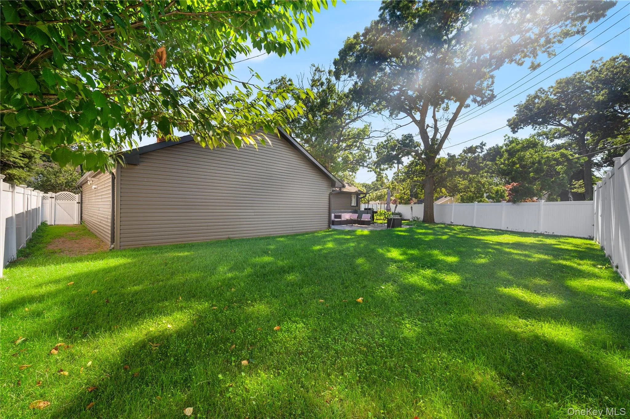 7 Tyrconnell Avenue, Oyster Bay, NY, 4 Bedrooms Bedrooms, 6 Rooms Rooms,2 BathroomsBathrooms,Residential,For Rent,Tyrconnell,0,1038950 7 Tyrconnell Avenue, Oyster Bay, NY, 4 Bedrooms Bedrooms, 6 Rooms Rooms,2 BathroomsBathrooms,Residential,For Rent,Tyrconnell,0,1038950