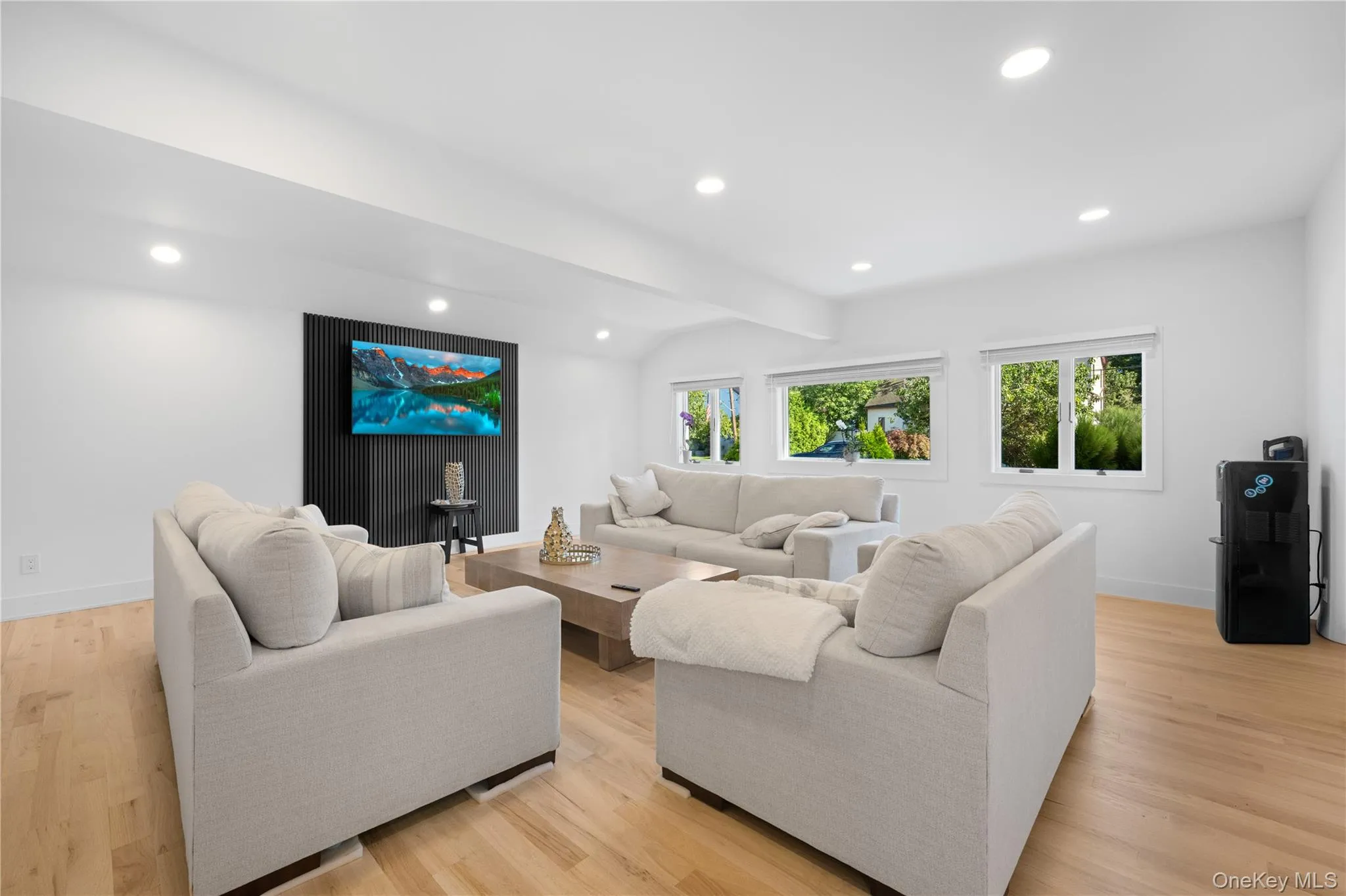 7 Tyrconnell Avenue, Oyster Bay, NY, 4 Bedrooms Bedrooms, 6 Rooms Rooms,2 BathroomsBathrooms,Residential,For Rent,Tyrconnell,0,1038950 7 Tyrconnell Avenue, Oyster Bay, NY, 4 Bedrooms Bedrooms, 6 Rooms Rooms,2 BathroomsBathrooms,Residential,For Rent,Tyrconnell,0,1038950