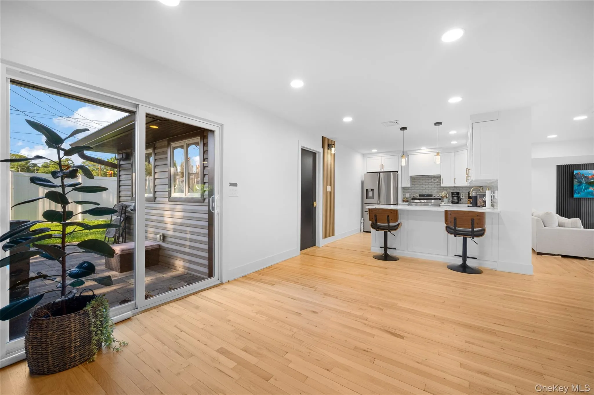 7 Tyrconnell Avenue, Oyster Bay, NY, 4 Bedrooms Bedrooms, 6 Rooms Rooms,2 BathroomsBathrooms,Residential,For Rent,Tyrconnell,0,1038950 7 Tyrconnell Avenue, Oyster Bay, NY, 4 Bedrooms Bedrooms, 6 Rooms Rooms,2 BathroomsBathrooms,Residential,For Rent,Tyrconnell,0,1038950