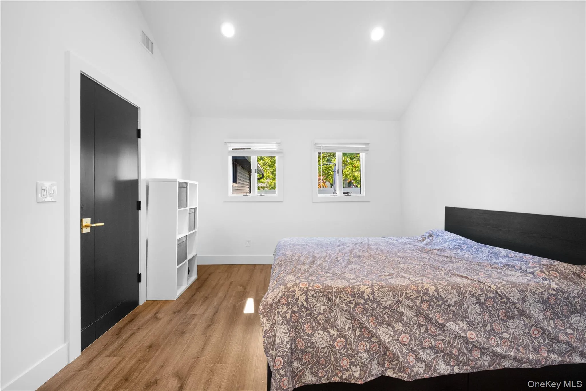 7 Tyrconnell Avenue, Oyster Bay, NY, 4 Bedrooms Bedrooms, 6 Rooms Rooms,2 BathroomsBathrooms,Residential,For Rent,Tyrconnell,0,1038950 7 Tyrconnell Avenue, Oyster Bay, NY, 4 Bedrooms Bedrooms, 6 Rooms Rooms,2 BathroomsBathrooms,Residential,For Rent,Tyrconnell,0,1038950