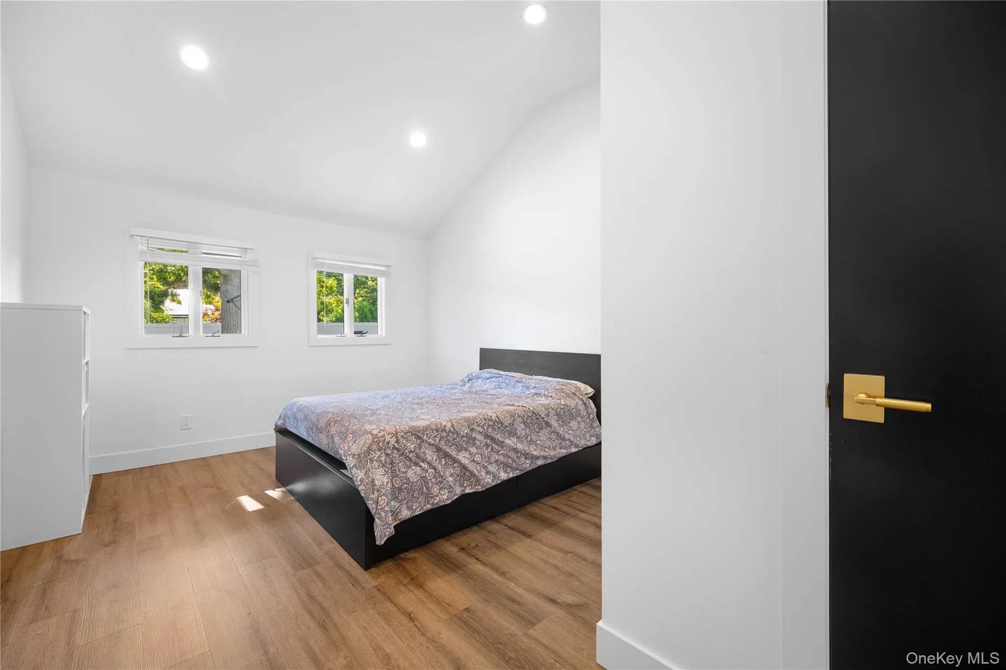 7 Tyrconnell Avenue, Oyster Bay, NY, 4 Bedrooms Bedrooms, 6 Rooms Rooms,2 BathroomsBathrooms,Residential,For Rent,Tyrconnell,0,1038950 7 Tyrconnell Avenue, Oyster Bay, NY, 4 Bedrooms Bedrooms, 6 Rooms Rooms,2 BathroomsBathrooms,Residential,For Rent,Tyrconnell,0,1038950