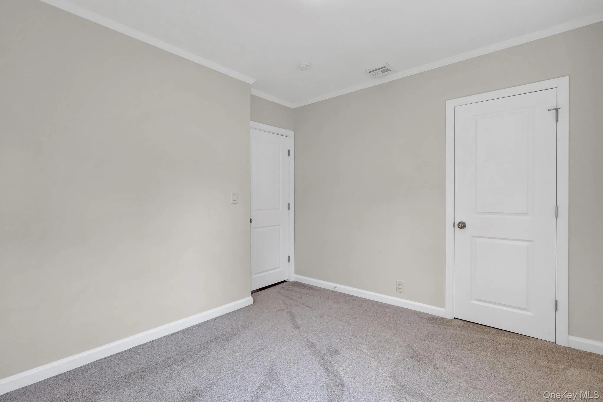 71 Valentine Avenue, Glen Cove, NY, 2 Bedrooms Bedrooms, 5 Rooms Rooms,1 BathroomBathrooms,Residential,For Rent,Valentine,0,1038951 71 Valentine Avenue, Glen Cove, NY, 2 Bedrooms Bedrooms, 5 Rooms Rooms,1 BathroomBathrooms,Residential,For Rent,Valentine,0,1038951