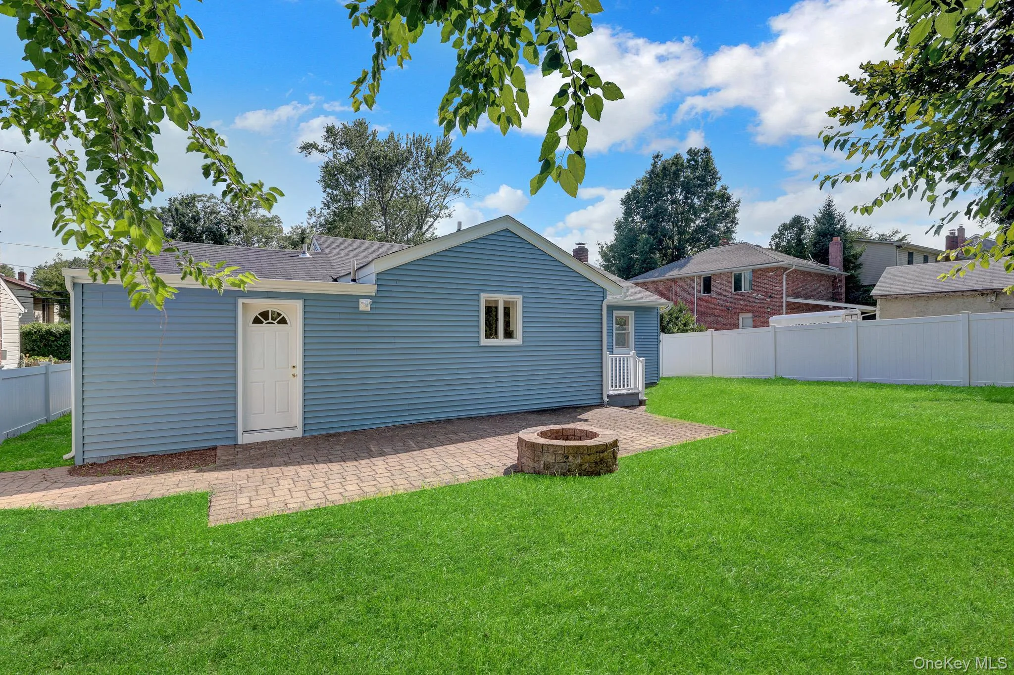 71 Valentine Avenue, Glen Cove, NY, 2 Bedrooms Bedrooms, 5 Rooms Rooms,1 BathroomBathrooms,Residential,For Rent,Valentine,0,1038951 71 Valentine Avenue, Glen Cove, NY, 2 Bedrooms Bedrooms, 5 Rooms Rooms,1 BathroomBathrooms,Residential,For Rent,Valentine,0,1038951