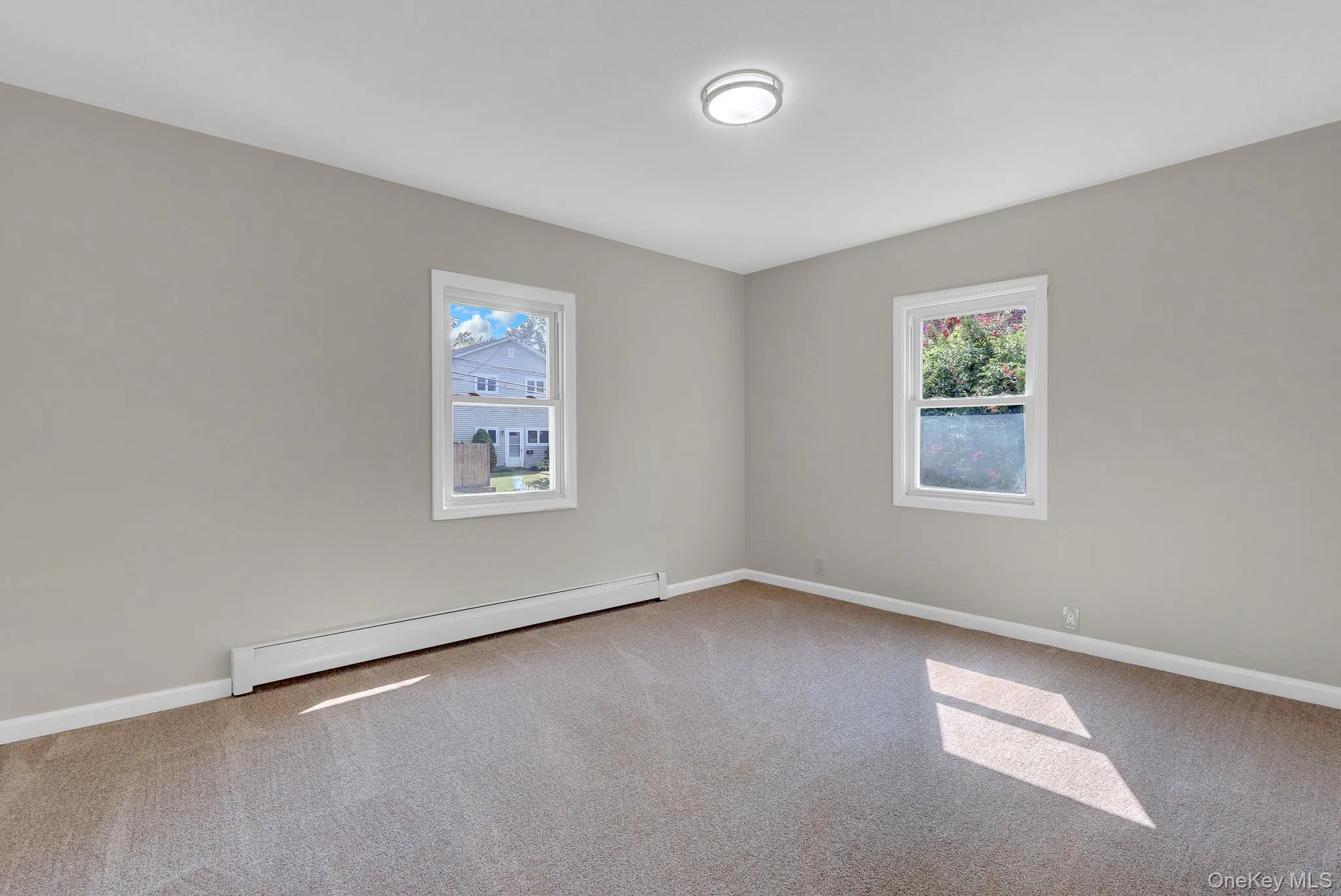 71 Valentine Avenue, Glen Cove, NY, 2 Bedrooms Bedrooms, 5 Rooms Rooms,1 BathroomBathrooms,Residential,For Rent,Valentine,0,1038951 71 Valentine Avenue, Glen Cove, NY, 2 Bedrooms Bedrooms, 5 Rooms Rooms,1 BathroomBathrooms,Residential,For Rent,Valentine,0,1038951