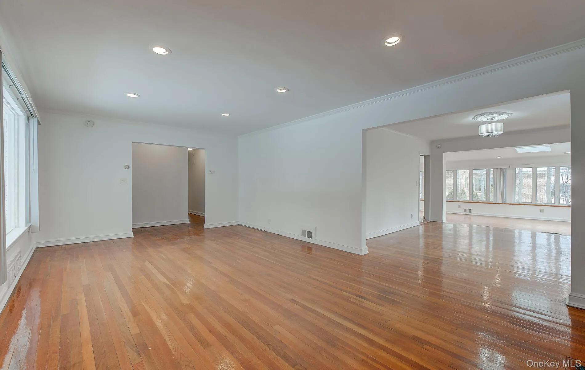 9 Wimbleton Lane, North Hempstead, NY, 3 Bedrooms Bedrooms, 7 Rooms Rooms,2 BathroomsBathrooms,Residential,For Rent,Wimbleton,0,1038963 9 Wimbleton Lane, North Hempstead, NY, 3 Bedrooms Bedrooms, 7 Rooms Rooms,2 BathroomsBathrooms,Residential,For Rent,Wimbleton,0,1038963