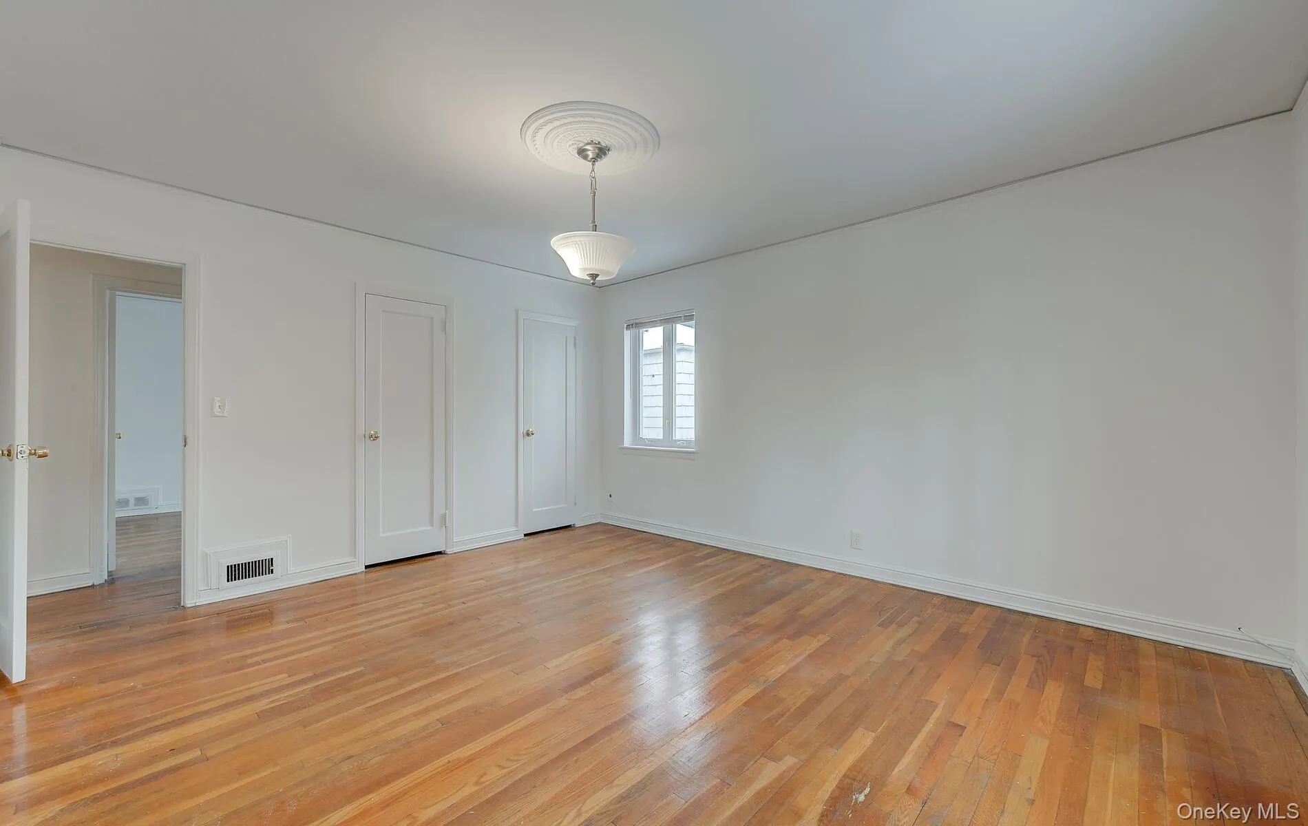 9 Wimbleton Lane, North Hempstead, NY, 3 Bedrooms Bedrooms, 7 Rooms Rooms,2 BathroomsBathrooms,Residential,For Rent,Wimbleton,0,1038963 9 Wimbleton Lane, North Hempstead, NY, 3 Bedrooms Bedrooms, 7 Rooms Rooms,2 BathroomsBathrooms,Residential,For Rent,Wimbleton,0,1038963