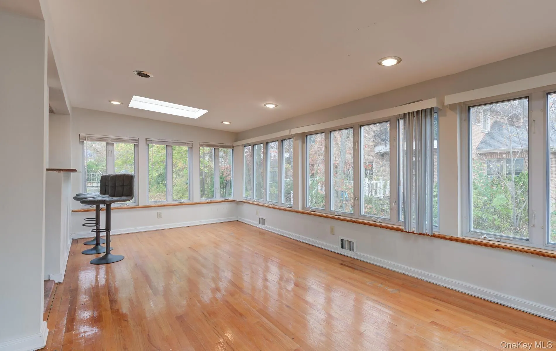 9 Wimbleton Lane, North Hempstead, NY, 3 Bedrooms Bedrooms, 7 Rooms Rooms,2 BathroomsBathrooms,Residential,For Rent,Wimbleton,0,1038963 9 Wimbleton Lane, North Hempstead, NY, 3 Bedrooms Bedrooms, 7 Rooms Rooms,2 BathroomsBathrooms,Residential,For Rent,Wimbleton,0,1038963