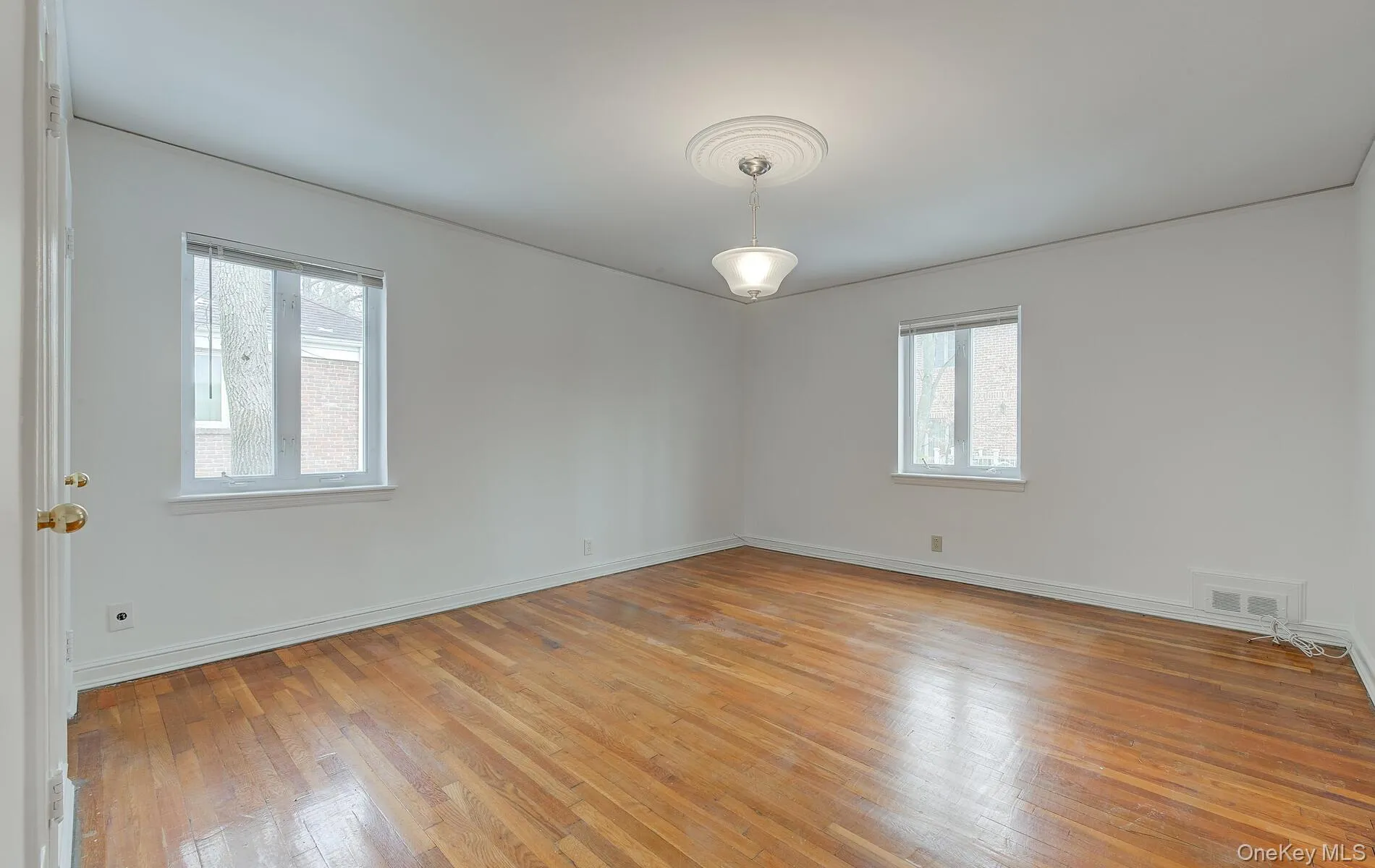 9 Wimbleton Lane, North Hempstead, NY, 3 Bedrooms Bedrooms, 7 Rooms Rooms,2 BathroomsBathrooms,Residential,For Rent,Wimbleton,0,1038963 9 Wimbleton Lane, North Hempstead, NY, 3 Bedrooms Bedrooms, 7 Rooms Rooms,2 BathroomsBathrooms,Residential,For Rent,Wimbleton,0,1038963