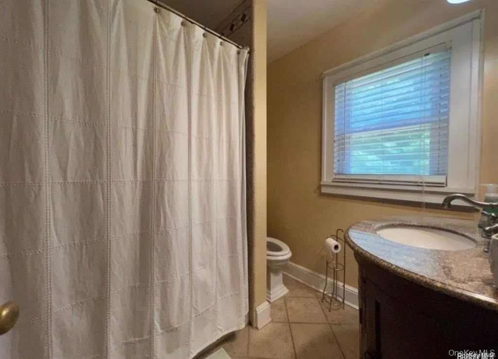 73 Abbott Drive, Huntington, NY, 3 Bedrooms Bedrooms, 8 Rooms Rooms,2 BathroomsBathrooms,Residential Lease,For Rent,Abbott,0,1038964 73 Abbott Drive, Huntington, NY, 3 Bedrooms Bedrooms, 8 Rooms Rooms,2 BathroomsBathrooms,Residential Lease,For Rent,Abbott,0,1038964
