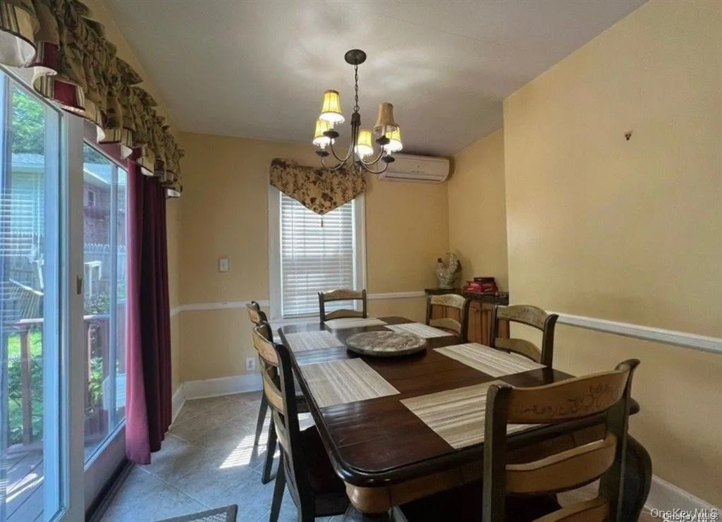 73 Abbott Drive, Huntington, NY, 3 Bedrooms Bedrooms, 8 Rooms Rooms,2 BathroomsBathrooms,Residential Lease,For Rent,Abbott,0,1038964 73 Abbott Drive, Huntington, NY, 3 Bedrooms Bedrooms, 8 Rooms Rooms,2 BathroomsBathrooms,Residential Lease,For Rent,Abbott,0,1038964