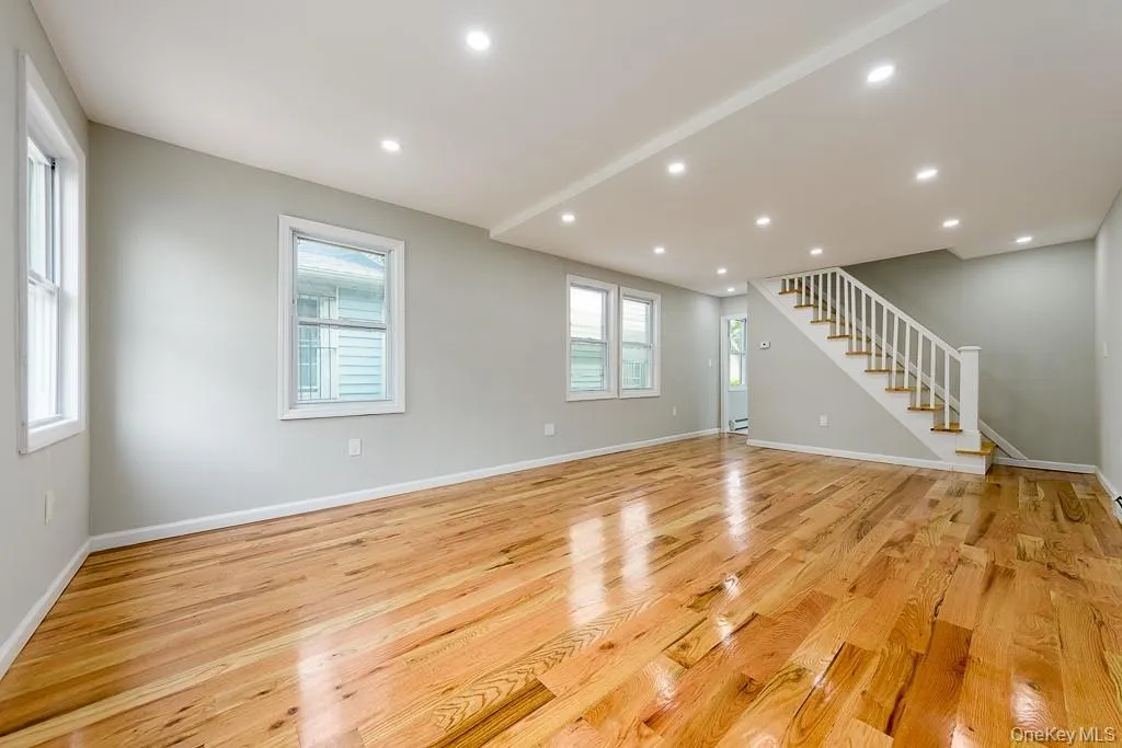 12313 144th Street, New York, NY, 2 Bedrooms Bedrooms, 4 Rooms Rooms,2 BathroomsBathrooms,Residential,For Rent,144th,0,1038971 12313 144th Street, New York, NY, 2 Bedrooms Bedrooms, 4 Rooms Rooms,2 BathroomsBathrooms,Residential,For Rent,144th,0,1038971