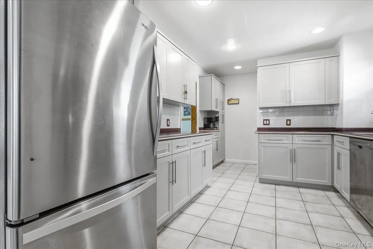 53 Larch Avenue, Hempstead, NY, 5 Bedrooms Bedrooms, 10 Rooms Rooms,1 BathroomBathrooms,Residential,For Rent,Larch,0,1038973 53 Larch Avenue, Hempstead, NY, 5 Bedrooms Bedrooms, 10 Rooms Rooms,1 BathroomBathrooms,Residential,For Rent,Larch,0,1038973