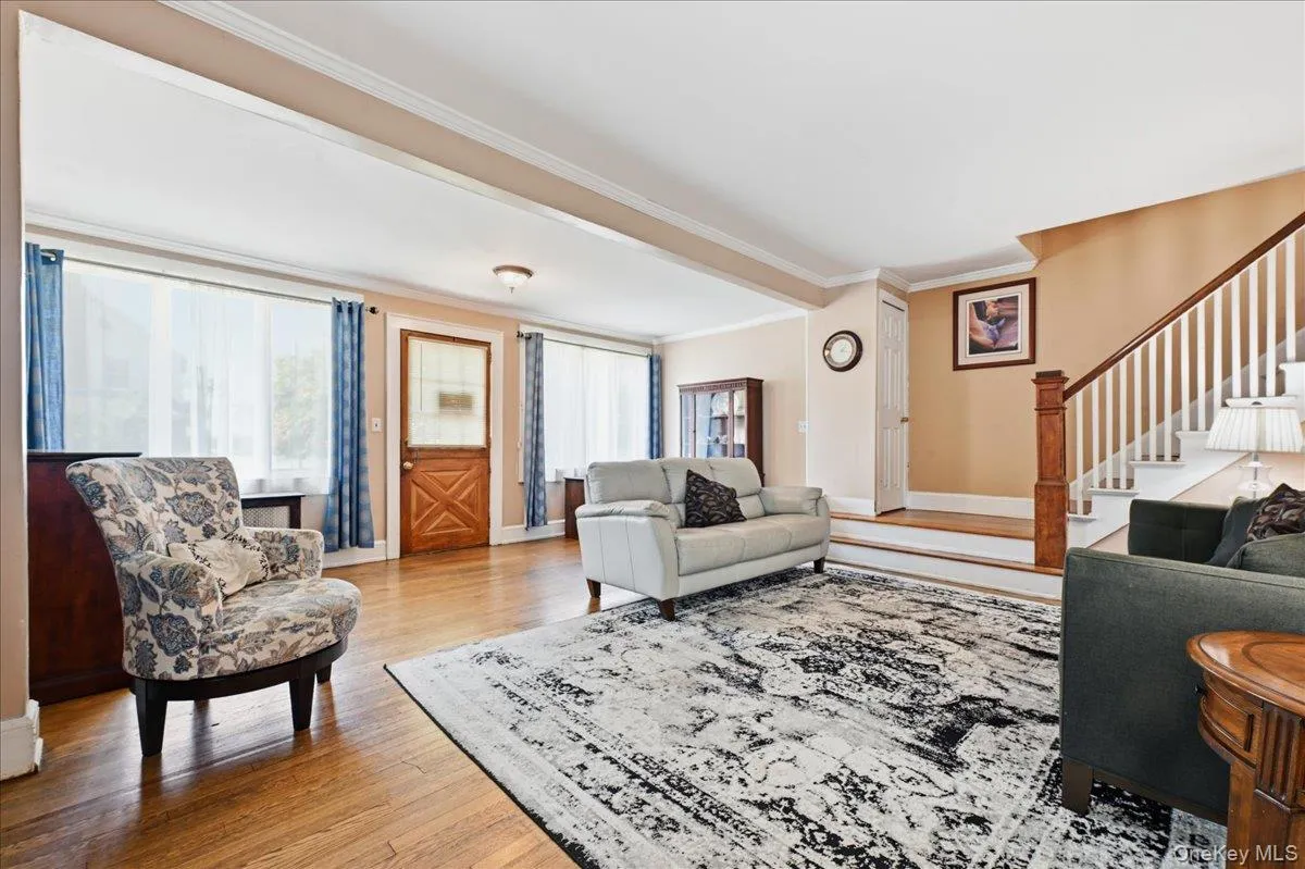 53 Larch Avenue, Hempstead, NY, 5 Bedrooms Bedrooms, 10 Rooms Rooms,1 BathroomBathrooms,Residential,For Rent,Larch,0,1038973 53 Larch Avenue, Hempstead, NY, 5 Bedrooms Bedrooms, 10 Rooms Rooms,1 BathroomBathrooms,Residential,For Rent,Larch,0,1038973