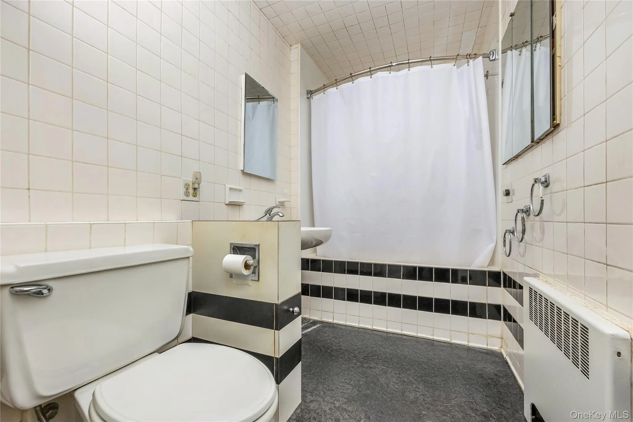 3701 Ruby Lane, Hempstead, NY, 5 Bedrooms Bedrooms, 9 Rooms Rooms,2 BathroomsBathrooms,Residential,For Rent,Ruby,0,1038976 3701 Ruby Lane, Hempstead, NY, 5 Bedrooms Bedrooms, 9 Rooms Rooms,2 BathroomsBathrooms,Residential,For Rent,Ruby,0,1038976