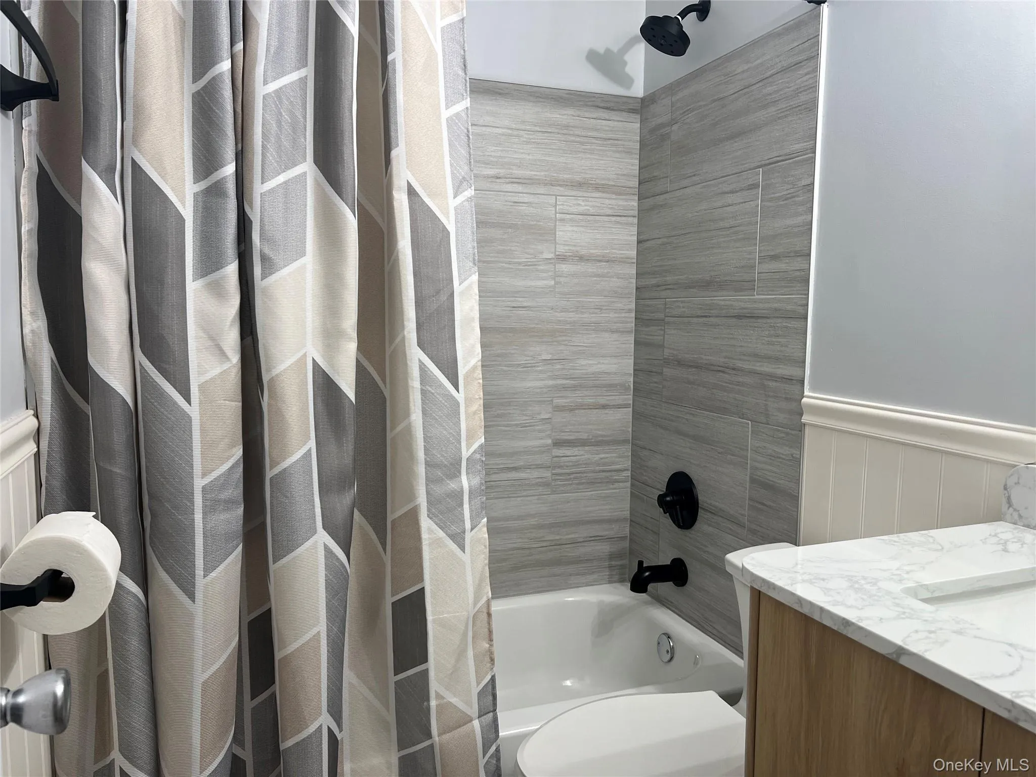 4 COLONIAL Road, Beacon, NY, 1 Bedroom Bedrooms, 4 Rooms Rooms,1 BathroomBathrooms,Residential,For Rent,COLONIAL,0,1038978 4 COLONIAL Road, Beacon, NY, 1 Bedroom Bedrooms, 4 Rooms Rooms,1 BathroomBathrooms,Residential,For Rent,COLONIAL,0,1038978