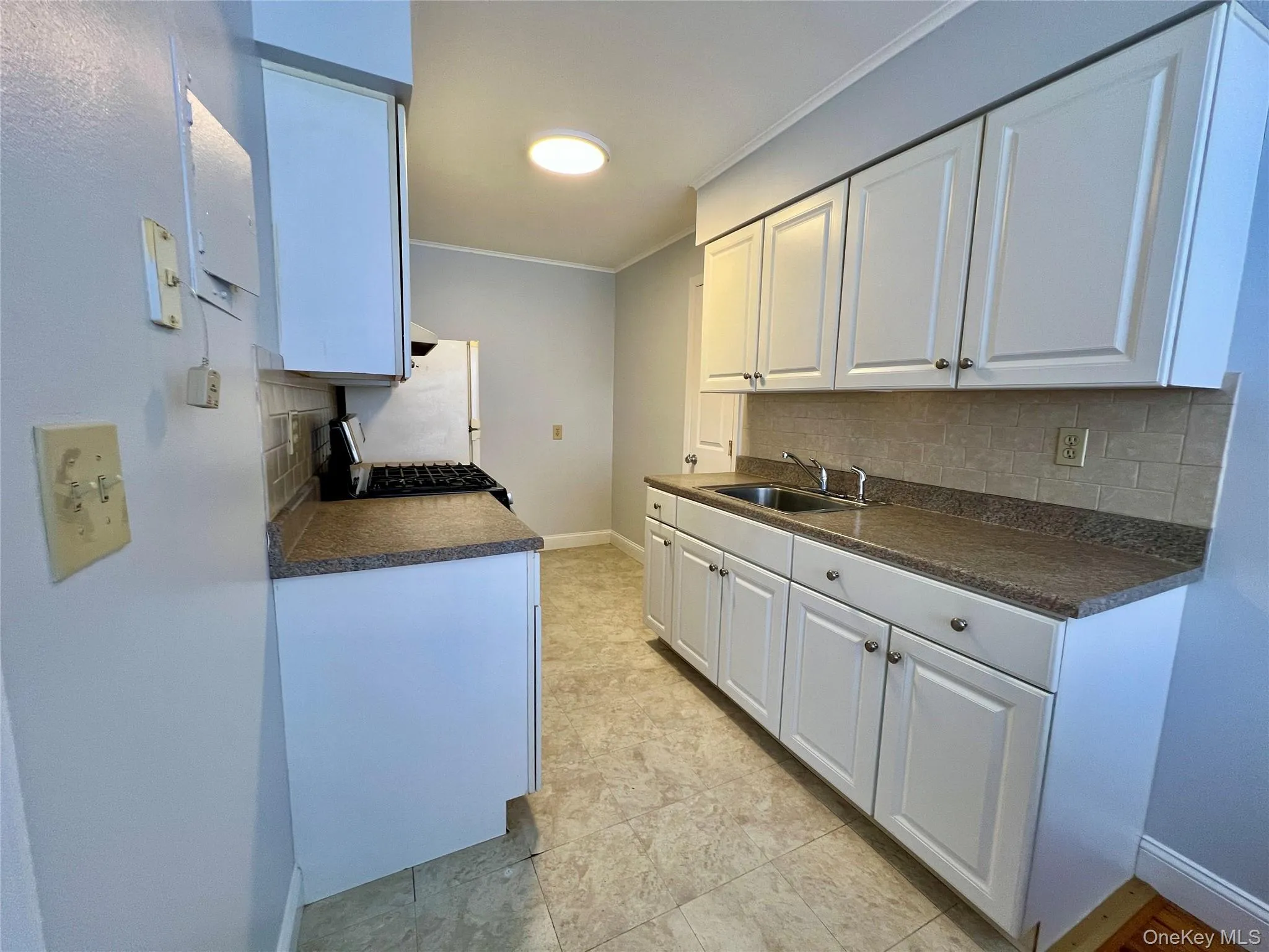 4 COLONIAL Road, Beacon, NY, 1 Bedroom Bedrooms, 4 Rooms Rooms,1 BathroomBathrooms,Residential,For Rent,COLONIAL,0,1038978 4 COLONIAL Road, Beacon, NY, 1 Bedroom Bedrooms, 4 Rooms Rooms,1 BathroomBathrooms,Residential,For Rent,COLONIAL,0,1038978