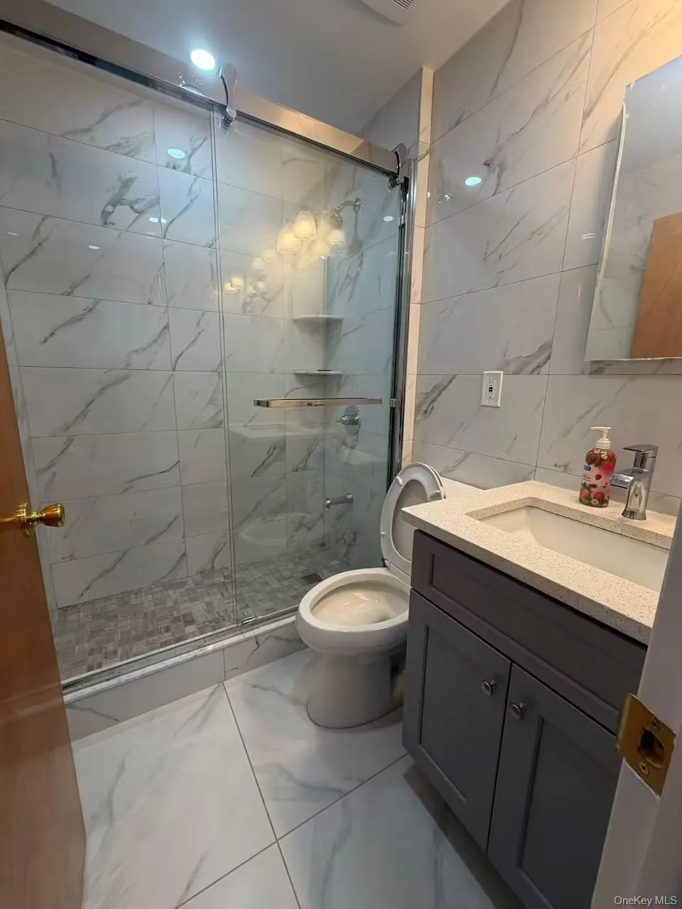14442 Willets Point Boulevard, New York, NY, 3 Bedrooms Bedrooms, 5 Rooms Rooms,2 BathroomsBathrooms,Residential Lease,For Rent,Willets Point,0,1038983 14442 Willets Point Boulevard, New York, NY, 3 Bedrooms Bedrooms, 5 Rooms Rooms,2 BathroomsBathrooms,Residential Lease,For Rent,Willets Point,0,1038983