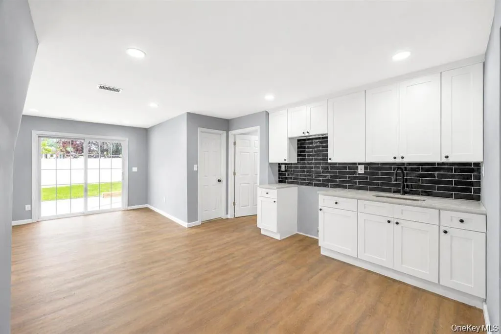 779 Peconic Avenue, Babylon, NY, 4 Bedrooms Bedrooms, 8 Rooms Rooms,4 BathroomsBathrooms,Residential,For Rent,Peconic,0,1038986 779 Peconic Avenue, Babylon, NY, 4 Bedrooms Bedrooms, 8 Rooms Rooms,4 BathroomsBathrooms,Residential,For Rent,Peconic,0,1038986