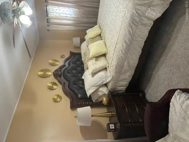 Recessed lighting, ceiling fan with light fixture, decorative wall accents, and wall-to-wall carpeting Recessed lighting, ceiling fan with light fixture, decorative wall accents, and wall-to-wall carpeting