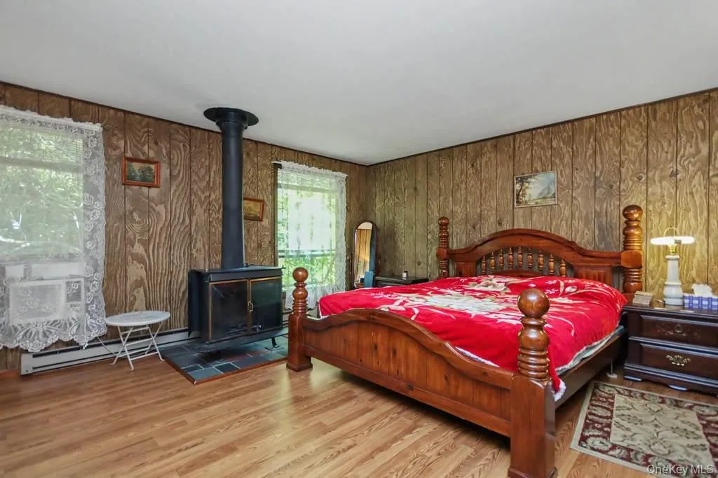 198 Pine Grove Road, Bethel, NY, 3 Bedrooms Bedrooms, 6 Rooms Rooms,1 BathroomBathrooms,Residential,For Rent,Pine Grove,0,1038995 198 Pine Grove Road, Bethel, NY, 3 Bedrooms Bedrooms, 6 Rooms Rooms,1 BathroomBathrooms,Residential,For Rent,Pine Grove,0,1038995