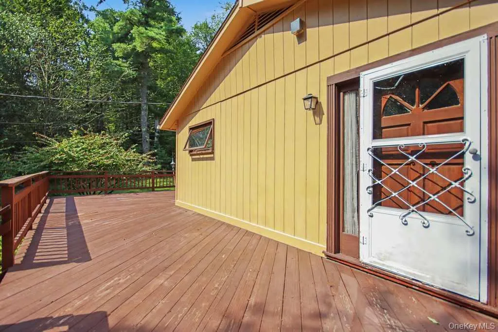 198 Pine Grove Road, Bethel, NY, 3 Bedrooms Bedrooms, 6 Rooms Rooms,1 BathroomBathrooms,Residential,For Rent,Pine Grove,0,1038995 198 Pine Grove Road, Bethel, NY, 3 Bedrooms Bedrooms, 6 Rooms Rooms,1 BathroomBathrooms,Residential,For Rent,Pine Grove,0,1038995