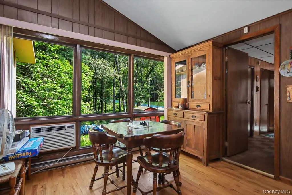198 Pine Grove Road, Bethel, NY, 3 Bedrooms Bedrooms, 6 Rooms Rooms,1 BathroomBathrooms,Residential,For Rent,Pine Grove,0,1038995 198 Pine Grove Road, Bethel, NY, 3 Bedrooms Bedrooms, 6 Rooms Rooms,1 BathroomBathrooms,Residential,For Rent,Pine Grove,0,1038995