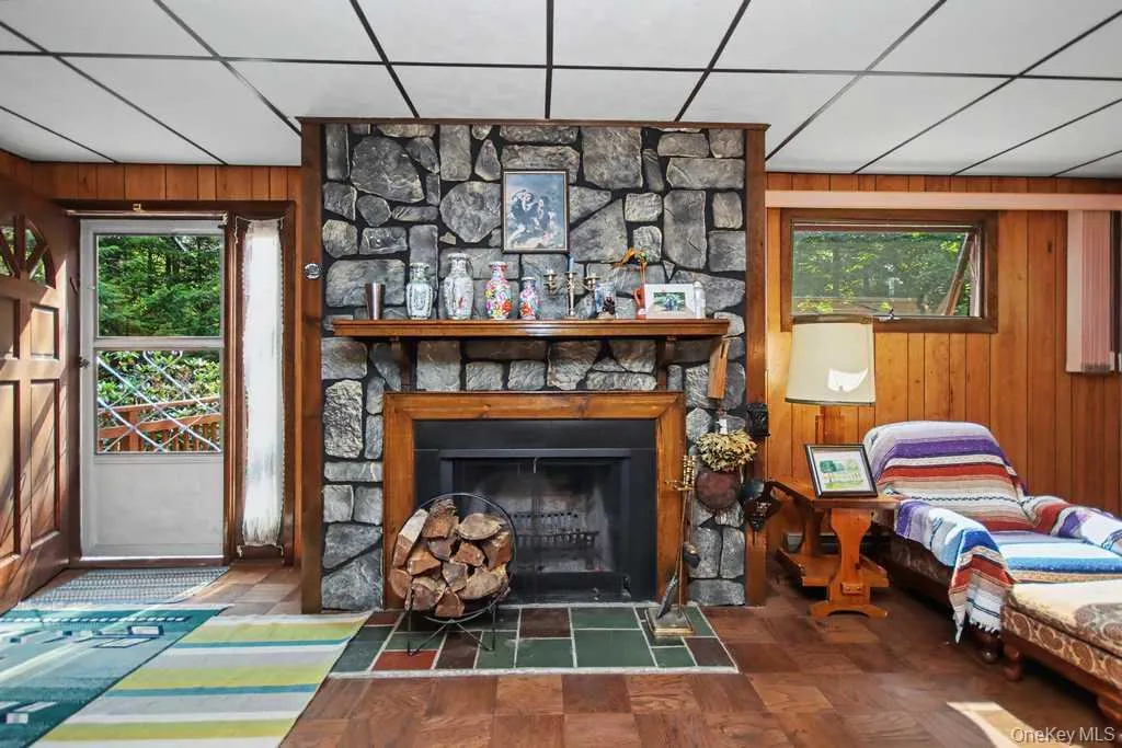 198 Pine Grove Road, Bethel, NY, 3 Bedrooms Bedrooms, 6 Rooms Rooms,1 BathroomBathrooms,Residential,For Rent,Pine Grove,0,1038995 198 Pine Grove Road, Bethel, NY, 3 Bedrooms Bedrooms, 6 Rooms Rooms,1 BathroomBathrooms,Residential,For Rent,Pine Grove,0,1038995
