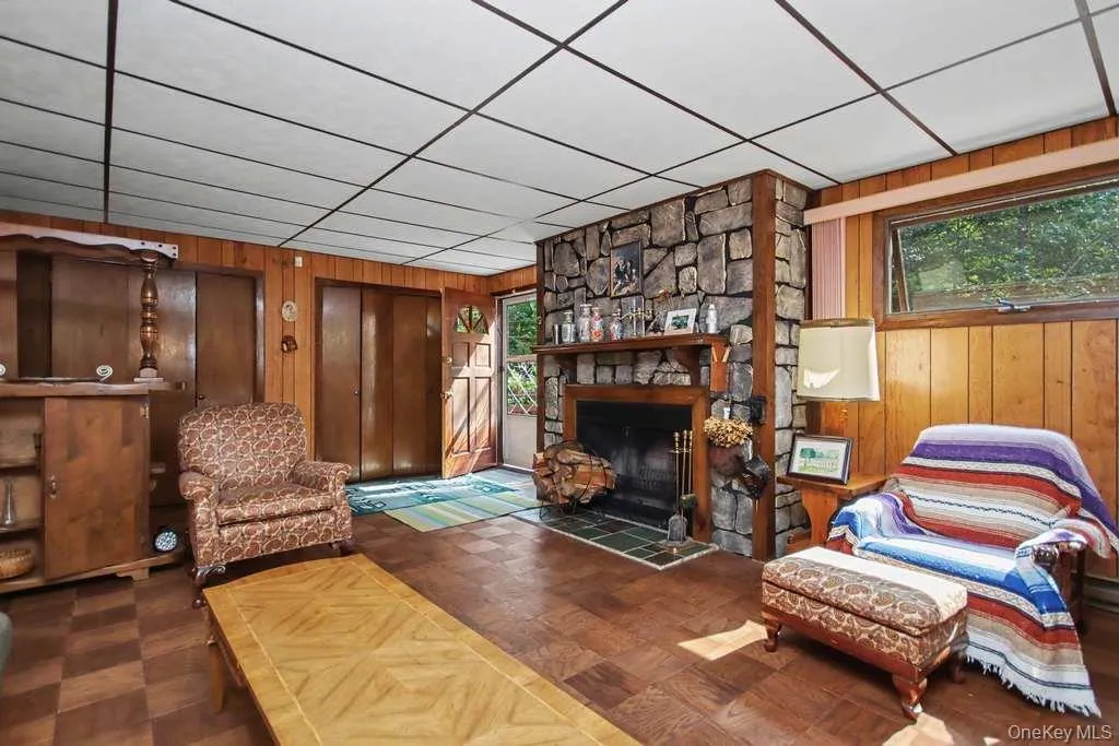 198 Pine Grove Road, Bethel, NY, 3 Bedrooms Bedrooms, 6 Rooms Rooms,1 BathroomBathrooms,Residential,For Rent,Pine Grove,0,1038995 198 Pine Grove Road, Bethel, NY, 3 Bedrooms Bedrooms, 6 Rooms Rooms,1 BathroomBathrooms,Residential,For Rent,Pine Grove,0,1038995
