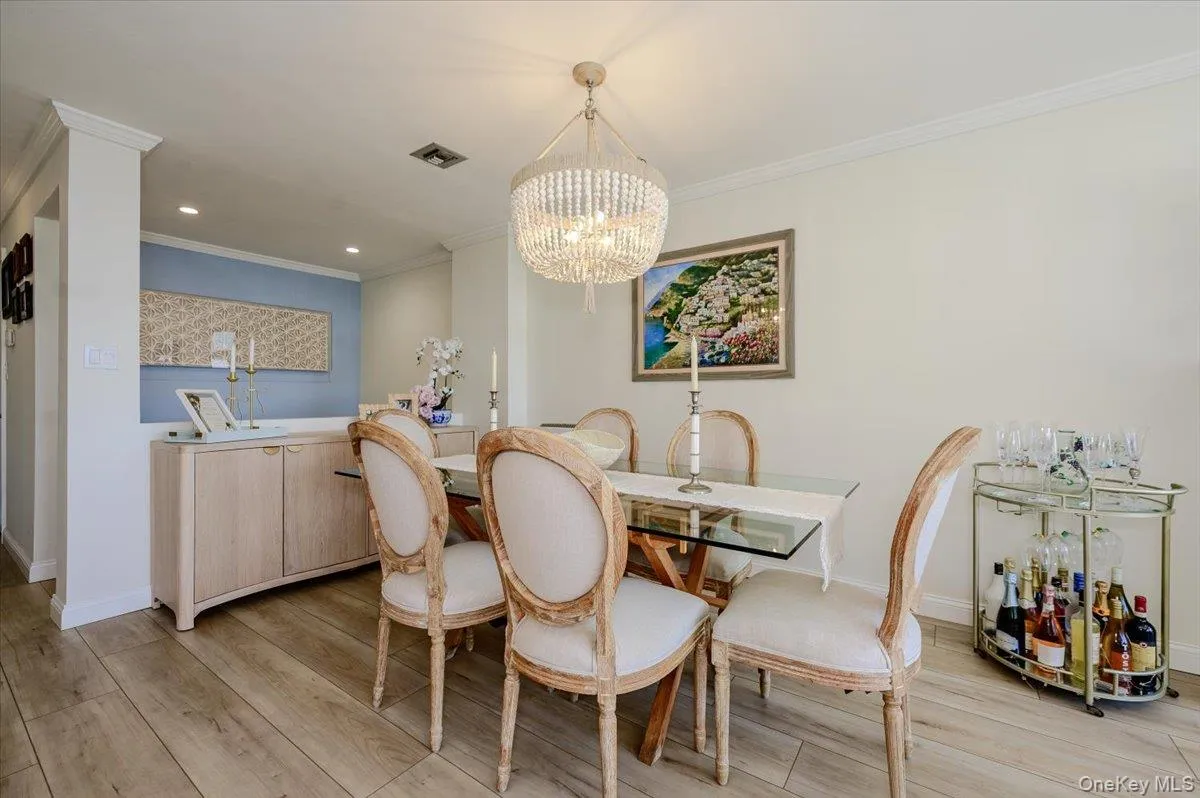 543 Broadway, Long Beach, NY, 3 Bedrooms Bedrooms, 6 Rooms Rooms,1 BathroomBathrooms,Residential,For Rent,Broadway,0,1038998 543 Broadway, Long Beach, NY, 3 Bedrooms Bedrooms, 6 Rooms Rooms,1 BathroomBathrooms,Residential,For Rent,Broadway,0,1038998