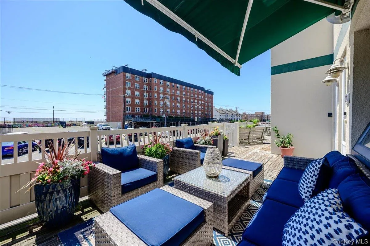 543 Broadway, Long Beach, NY, 3 Bedrooms Bedrooms, 6 Rooms Rooms,1 BathroomBathrooms,Residential,For Rent,Broadway,0,1038998 543 Broadway, Long Beach, NY, 3 Bedrooms Bedrooms, 6 Rooms Rooms,1 BathroomBathrooms,Residential,For Rent,Broadway,0,1038998