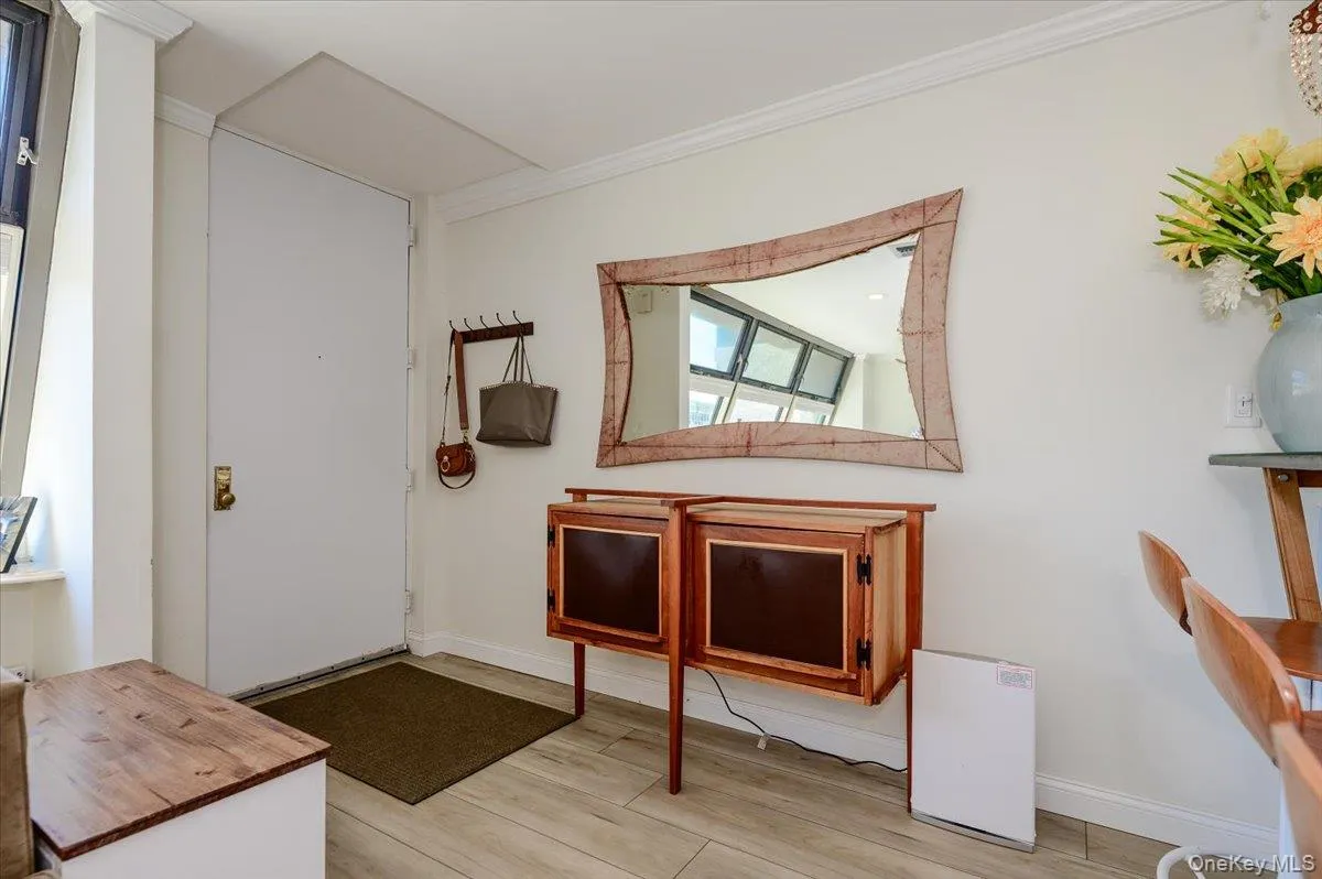 543 Broadway, Long Beach, NY, 3 Bedrooms Bedrooms, 6 Rooms Rooms,1 BathroomBathrooms,Residential,For Rent,Broadway,0,1038998 543 Broadway, Long Beach, NY, 3 Bedrooms Bedrooms, 6 Rooms Rooms,1 BathroomBathrooms,Residential,For Rent,Broadway,0,1038998