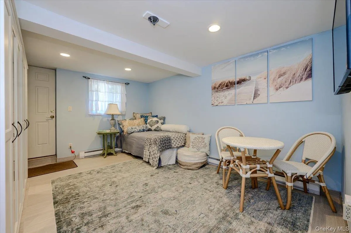 543 Broadway, Long Beach, NY, 3 Bedrooms Bedrooms, 6 Rooms Rooms,1 BathroomBathrooms,Residential,For Rent,Broadway,0,1038998 543 Broadway, Long Beach, NY, 3 Bedrooms Bedrooms, 6 Rooms Rooms,1 BathroomBathrooms,Residential,For Rent,Broadway,0,1038998