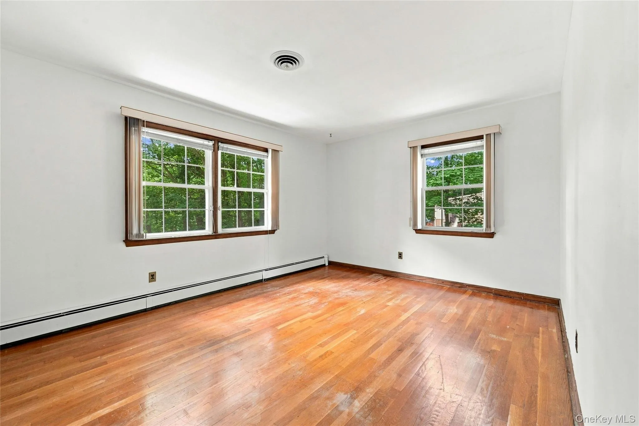 31 Sands Lane, Brookhaven, NY, 4 Bedrooms Bedrooms, 11 Rooms Rooms,3 BathroomsBathrooms,Residential,For Rent,Sands,0,1039000 31 Sands Lane, Brookhaven, NY, 4 Bedrooms Bedrooms, 11 Rooms Rooms,3 BathroomsBathrooms,Residential,For Rent,Sands,0,1039000