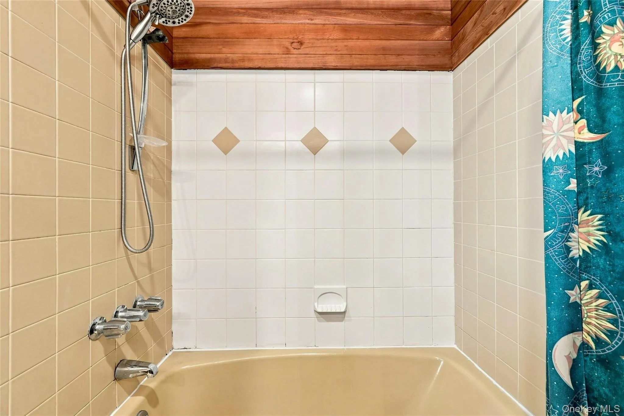 31 Sands Lane, Brookhaven, NY, 4 Bedrooms Bedrooms, 11 Rooms Rooms,3 BathroomsBathrooms,Residential,For Rent,Sands,0,1039000 31 Sands Lane, Brookhaven, NY, 4 Bedrooms Bedrooms, 11 Rooms Rooms,3 BathroomsBathrooms,Residential,For Rent,Sands,0,1039000