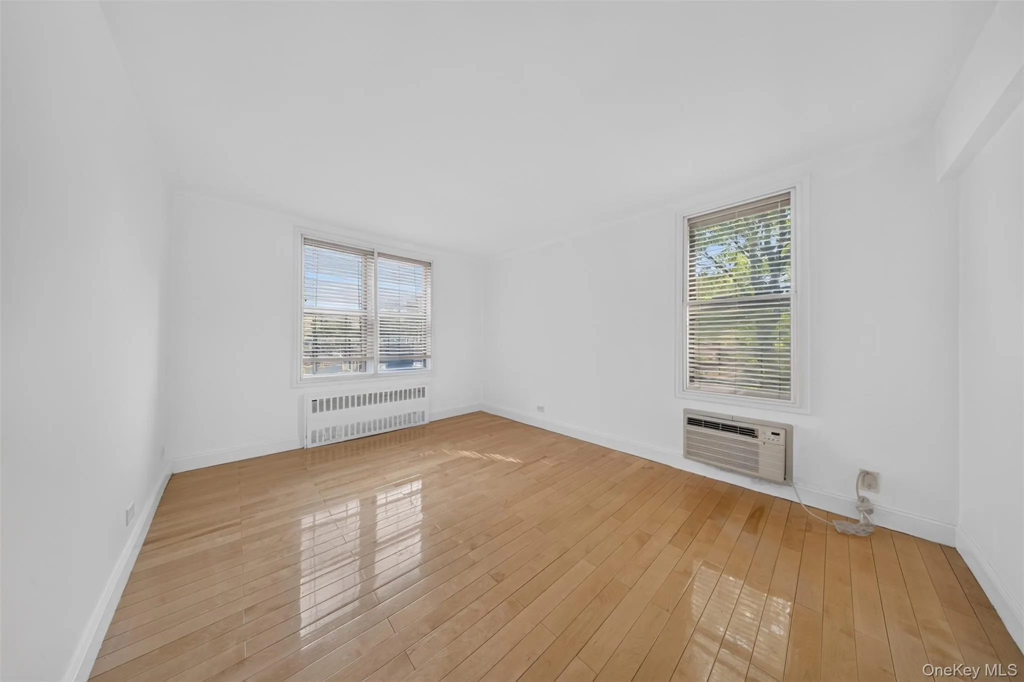 138-70 Elder Avenue, New York, NY, 3 Bedrooms Bedrooms, 7 Rooms Rooms,2 BathroomsBathrooms,Residential,For Rent,Elder,0,1039003 138-70 Elder Avenue, New York, NY, 3 Bedrooms Bedrooms, 7 Rooms Rooms,2 BathroomsBathrooms,Residential,For Rent,Elder,0,1039003