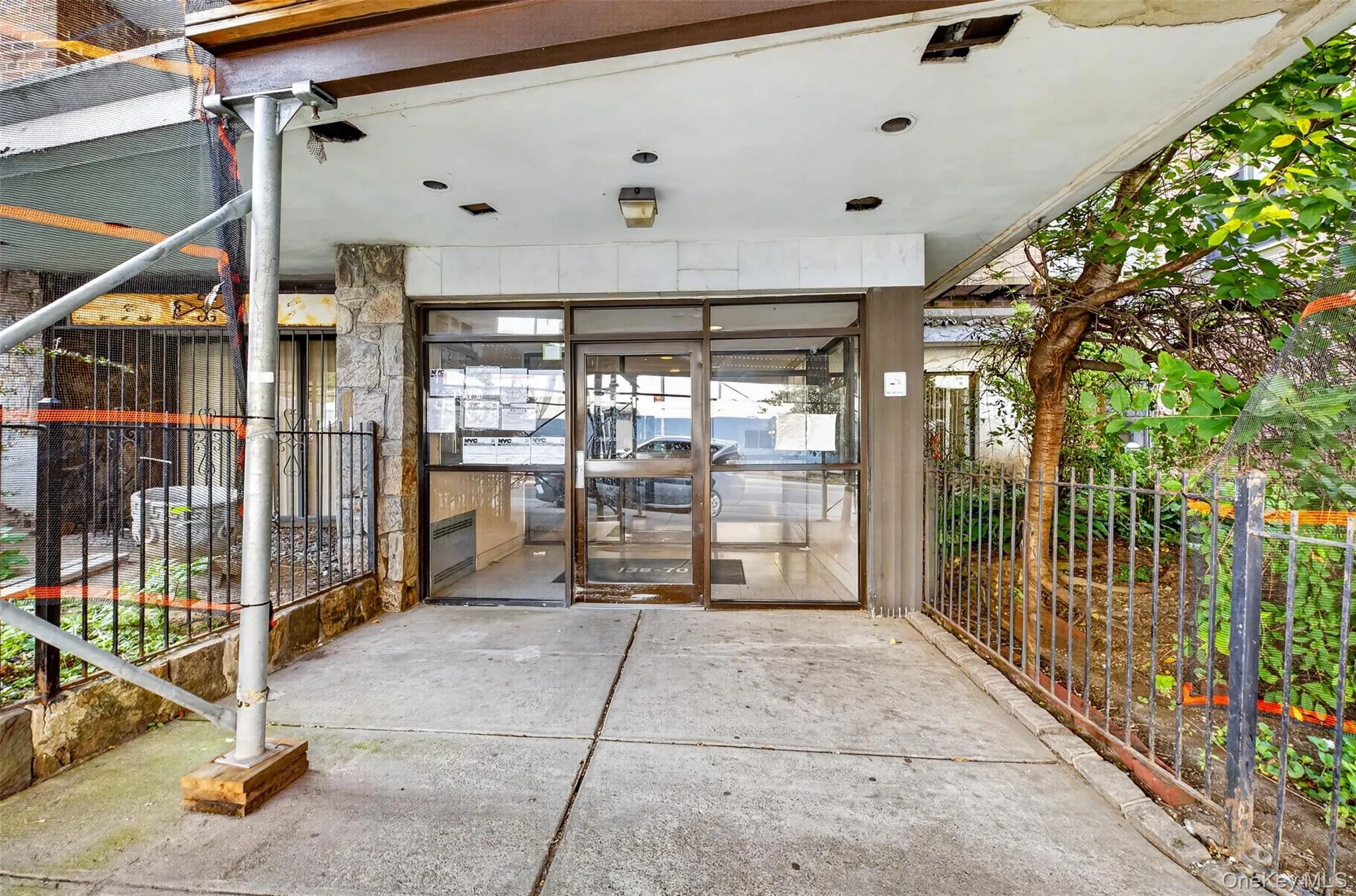 138-70 Elder Avenue, New York, NY, 3 Bedrooms Bedrooms, 7 Rooms Rooms,2 BathroomsBathrooms,Residential,For Rent,Elder,0,1039003 138-70 Elder Avenue, New York, NY, 3 Bedrooms Bedrooms, 7 Rooms Rooms,2 BathroomsBathrooms,Residential,For Rent,Elder,0,1039003