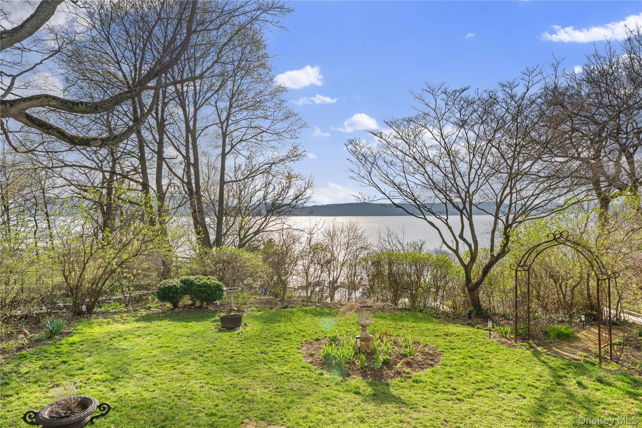 28 Hamilton Avenue, Ossining, NY, 6 Bedrooms Bedrooms, 12 Rooms Rooms,3 BathroomsBathrooms,Residential Lease,For Rent,Hamilton,0,1039006 28 Hamilton Avenue, Ossining, NY, 6 Bedrooms Bedrooms, 12 Rooms Rooms,3 BathroomsBathrooms,Residential Lease,For Rent,Hamilton,0,1039006