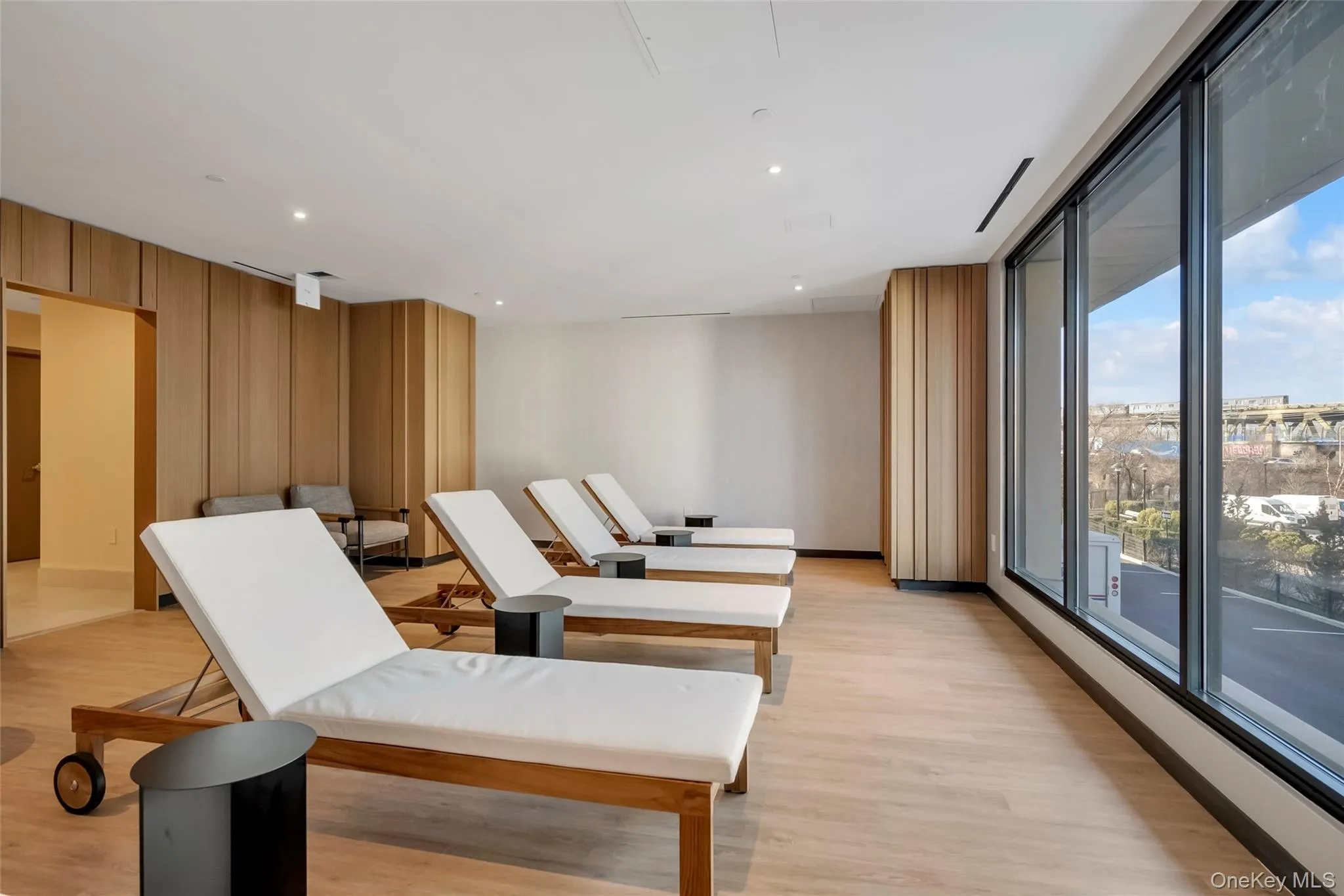 131-02B 40th Road, New York, NY, 1 Bedroom Bedrooms, 3 Rooms Rooms,1 BathroomBathrooms,Residential,For Rent,40th,0,1039007 131-02B 40th Road, New York, NY, 1 Bedroom Bedrooms, 3 Rooms Rooms,1 BathroomBathrooms,Residential,For Rent,40th,0,1039007