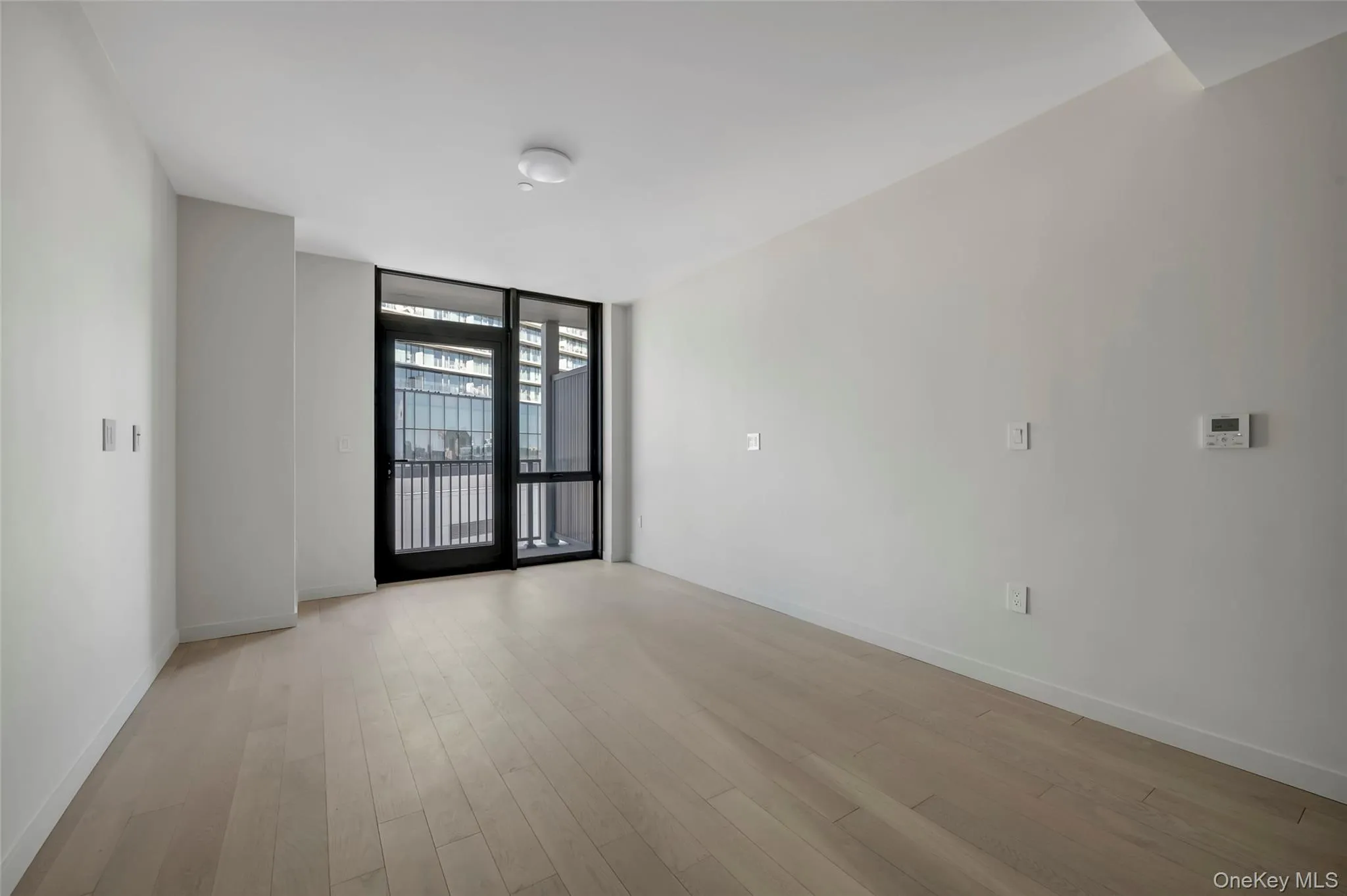 131-02B 40th Road, New York, NY, 1 Bedroom Bedrooms, 3 Rooms Rooms,1 BathroomBathrooms,Residential,For Rent,40th,0,1039007 131-02B 40th Road, New York, NY, 1 Bedroom Bedrooms, 3 Rooms Rooms,1 BathroomBathrooms,Residential,For Rent,40th,0,1039007