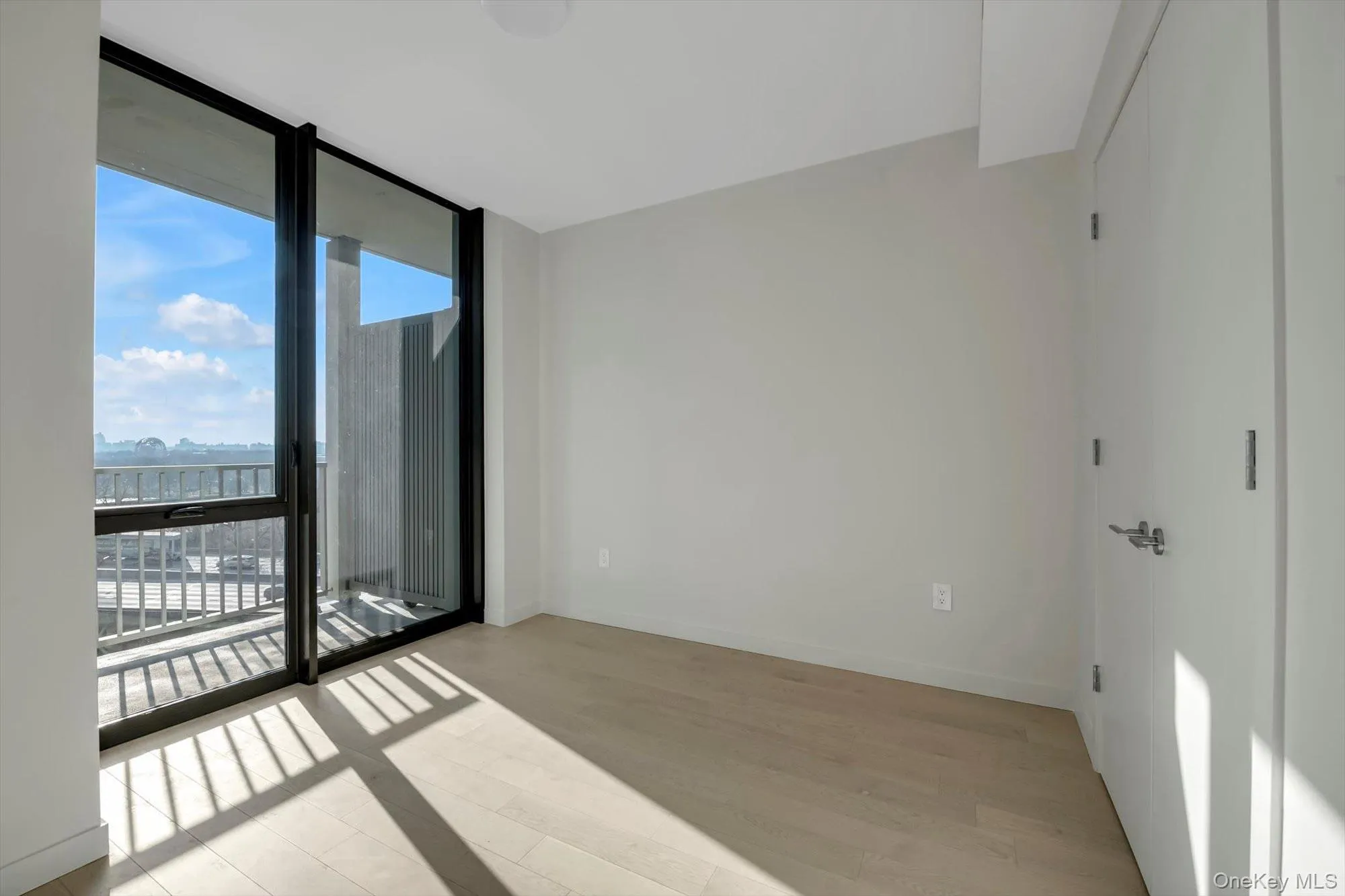 131-02B 40th Road, New York, NY, 1 Bedroom Bedrooms, 3 Rooms Rooms,1 BathroomBathrooms,Residential,For Rent,40th,0,1039007 131-02B 40th Road, New York, NY, 1 Bedroom Bedrooms, 3 Rooms Rooms,1 BathroomBathrooms,Residential,For Rent,40th,0,1039007